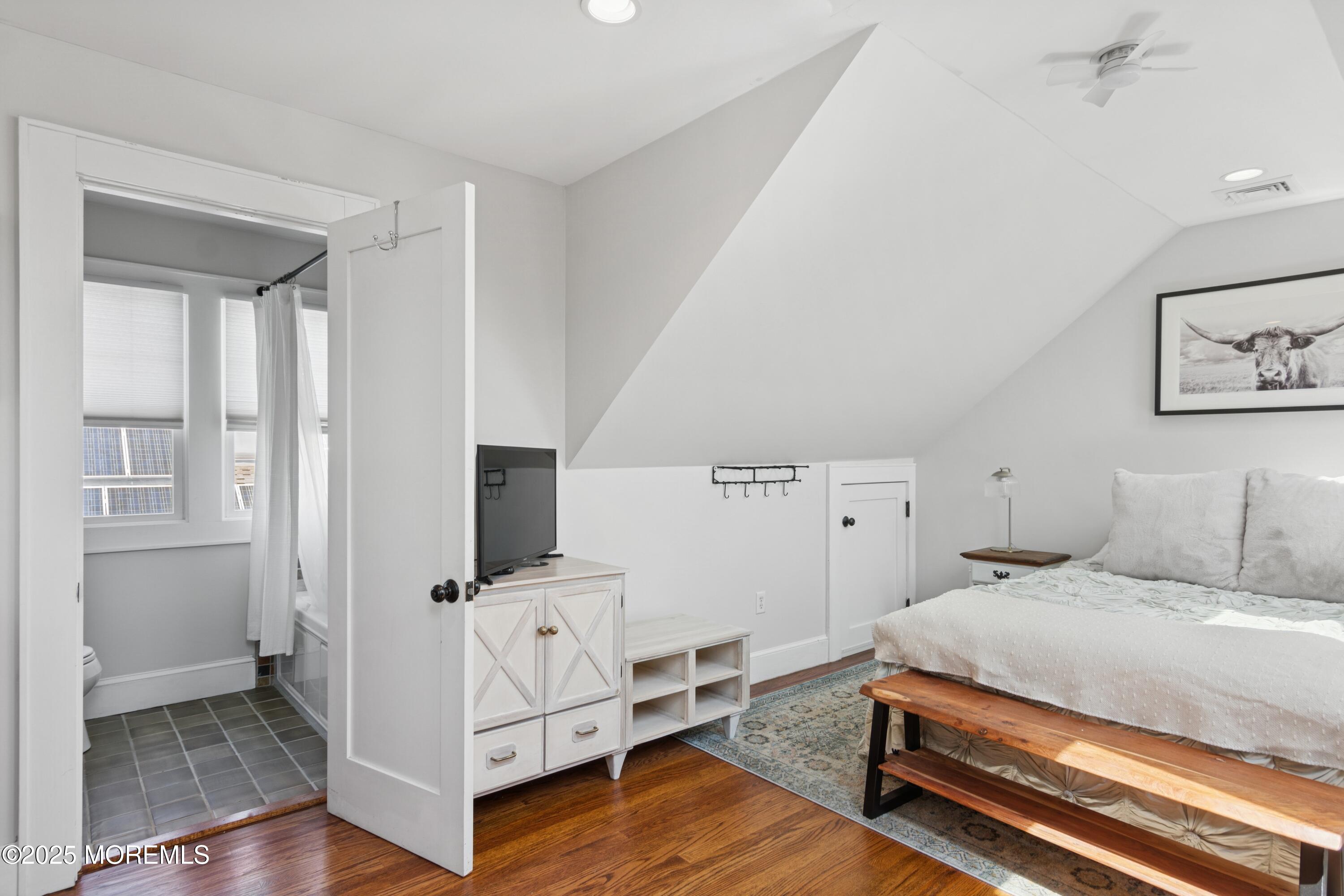 64 Roosevelt Circle, Red Bank, NJ, 07701 image 21