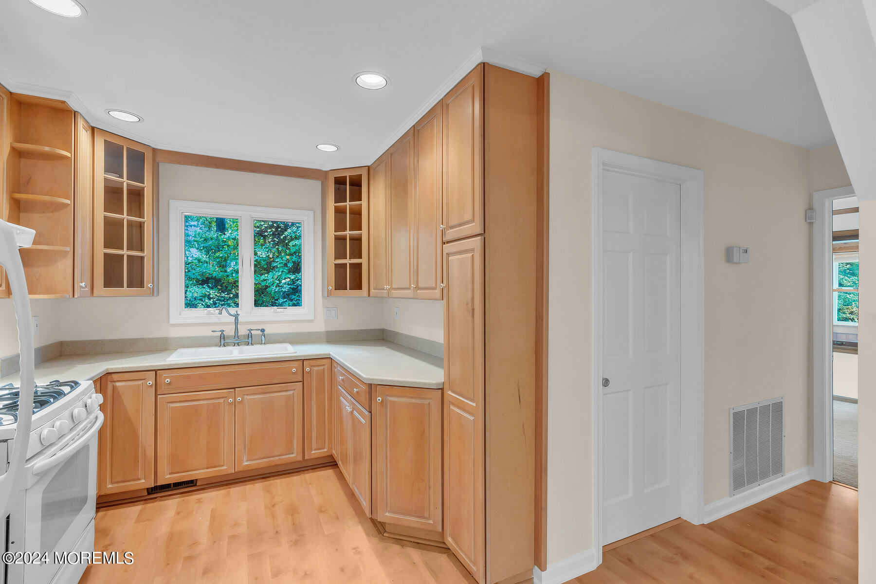 188 Five Points Road, Colts Neck, NJ, 07722 image 13