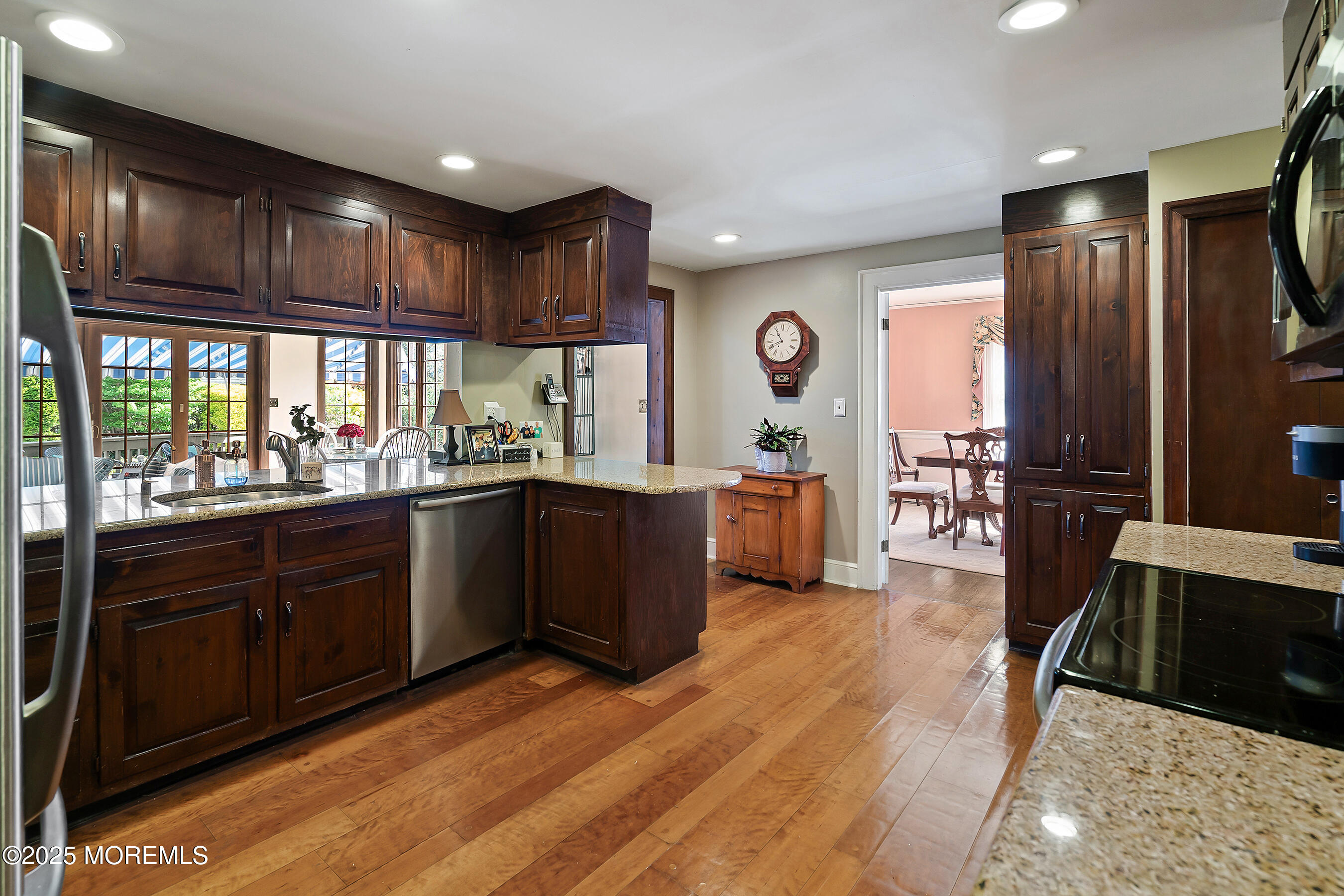 6 Garden Road, Little Silver, NJ, 07739 image 11