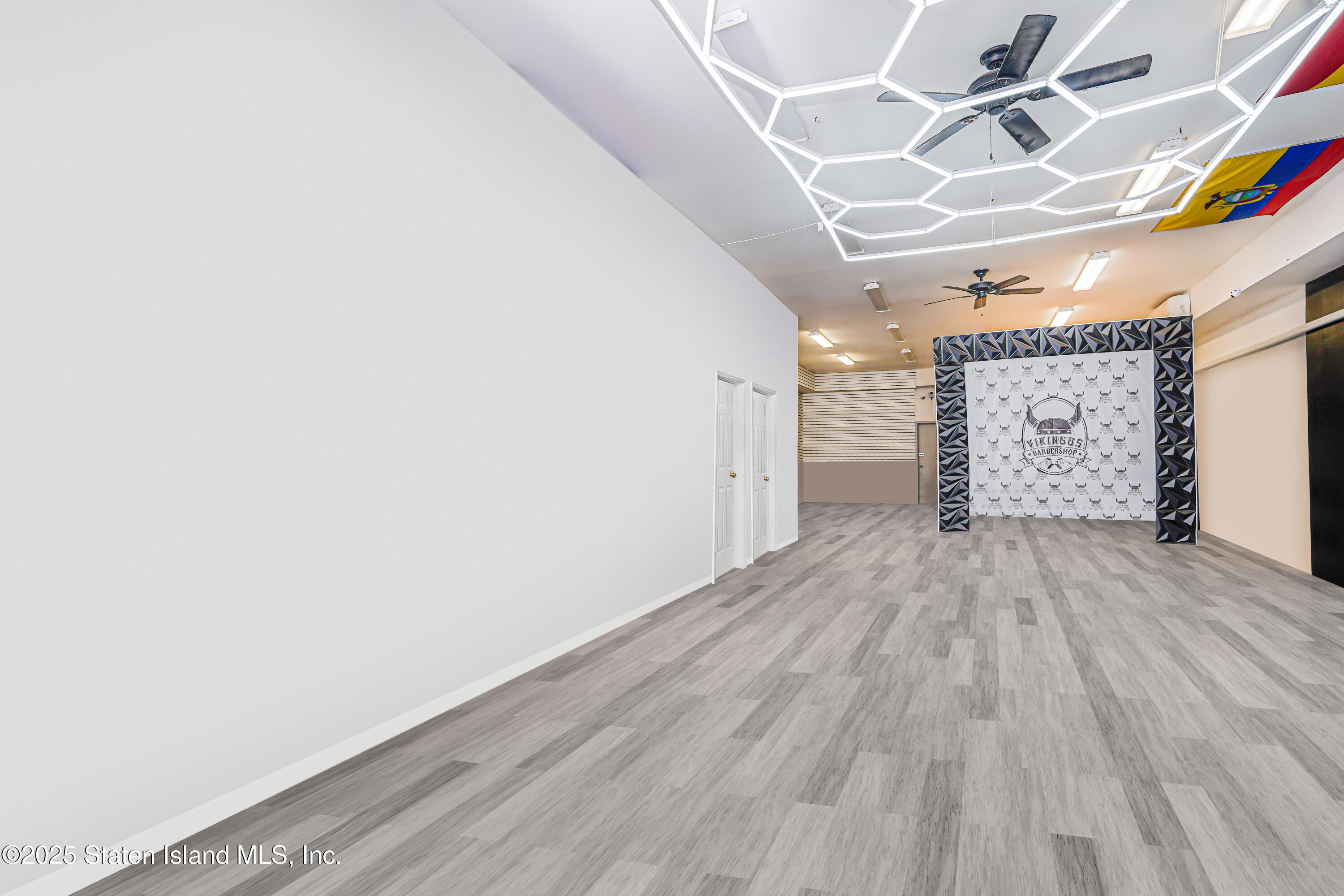 208 Port Richmond Avenue Image 3