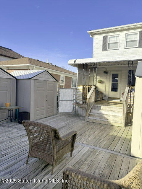 240 Mallory Avenue, Staten Island, NY, 10305 image 14