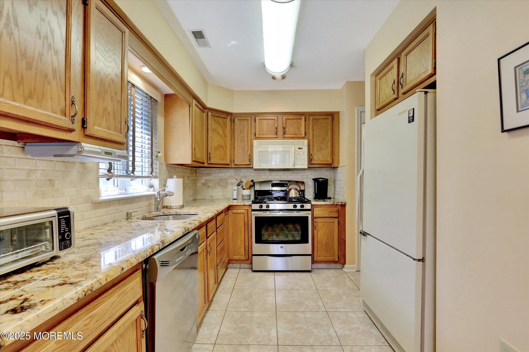 47 S Baker Drive, Jackson, NJ, 08527 image 15