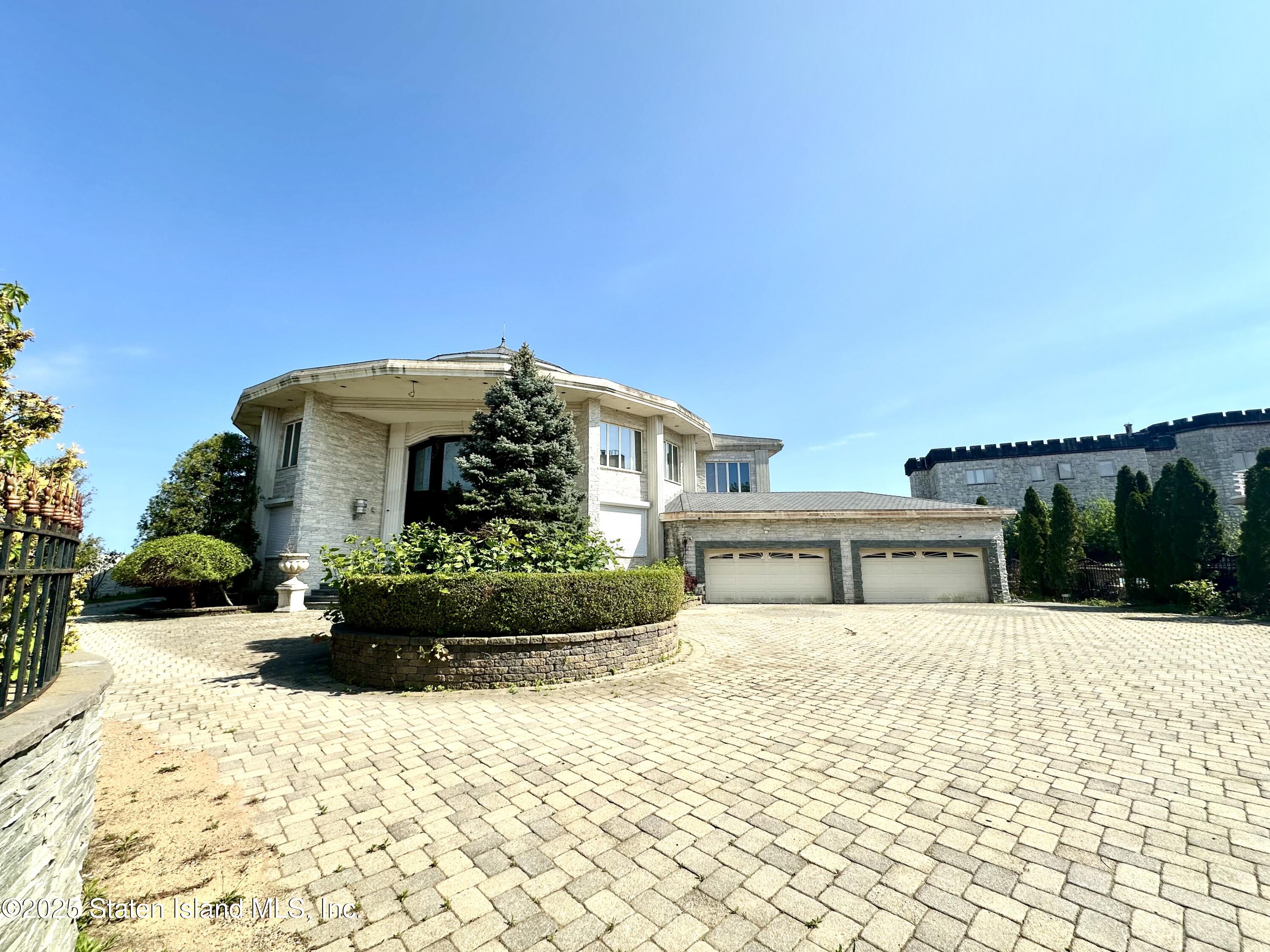 150 Nicolosi Drive Image 2