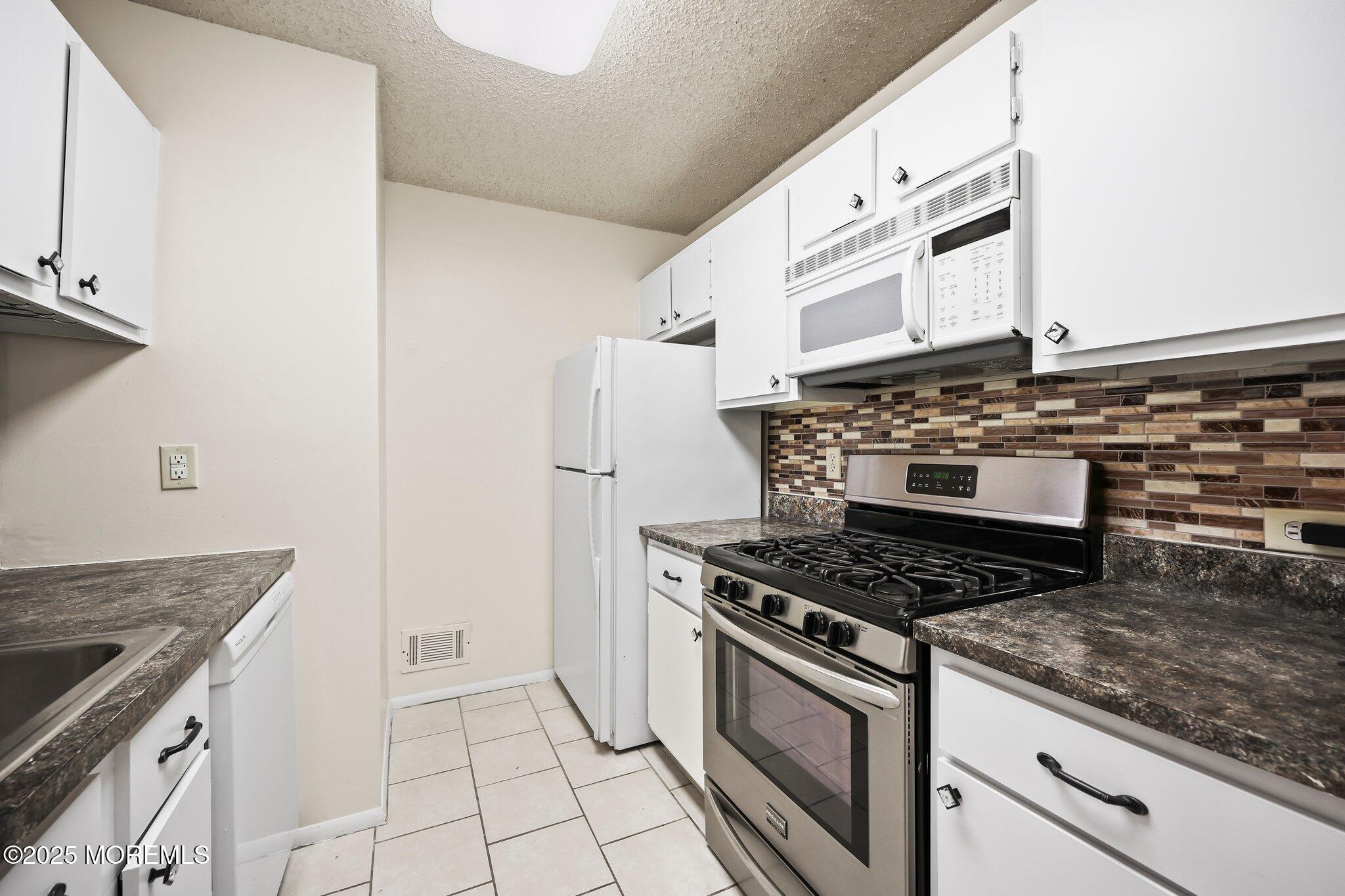 71 Verbena Court, Jackson, NJ, 08527 image 9