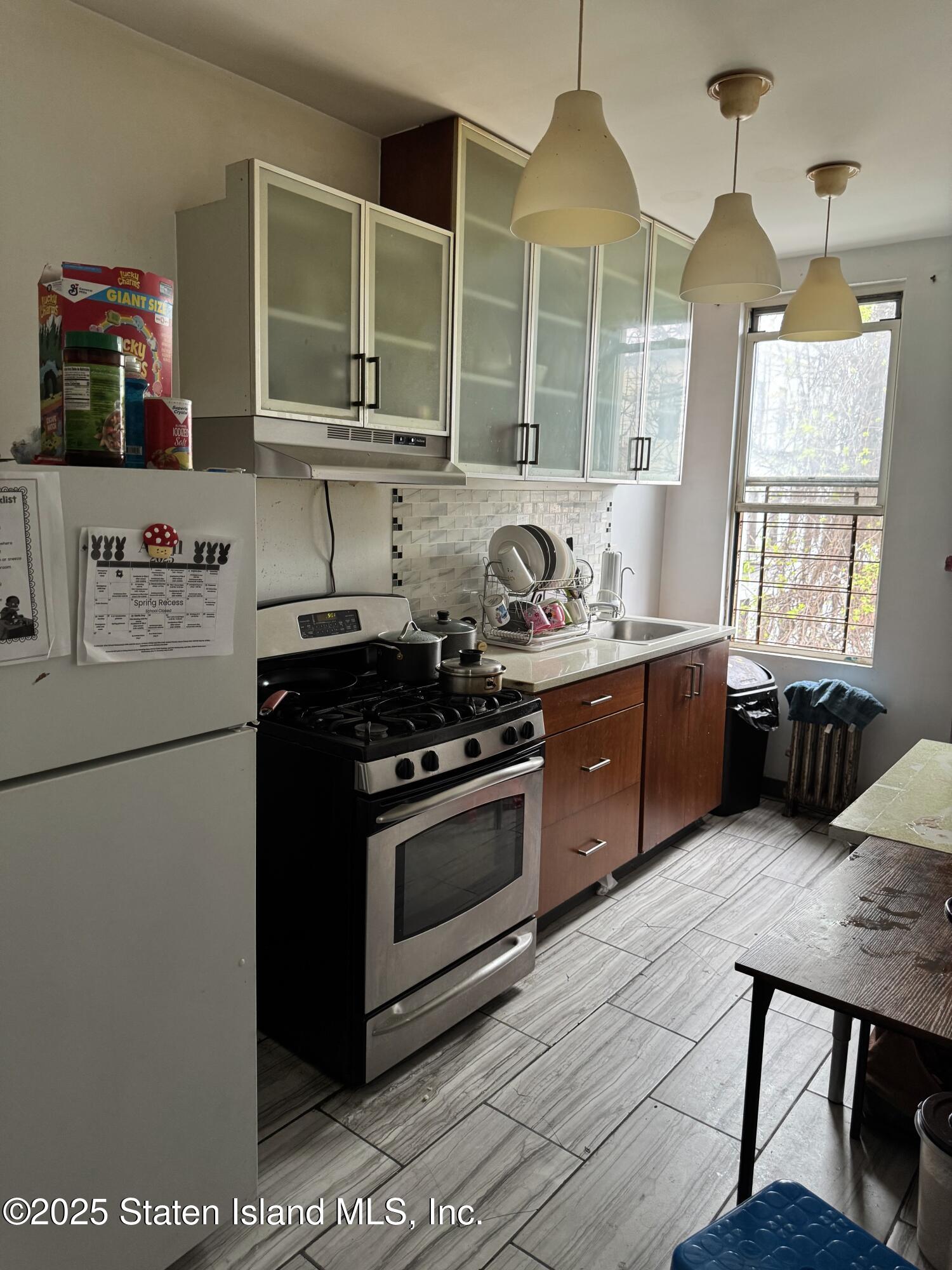 373 Bleecker Street, Brooklyn, NY, 11237 image 14