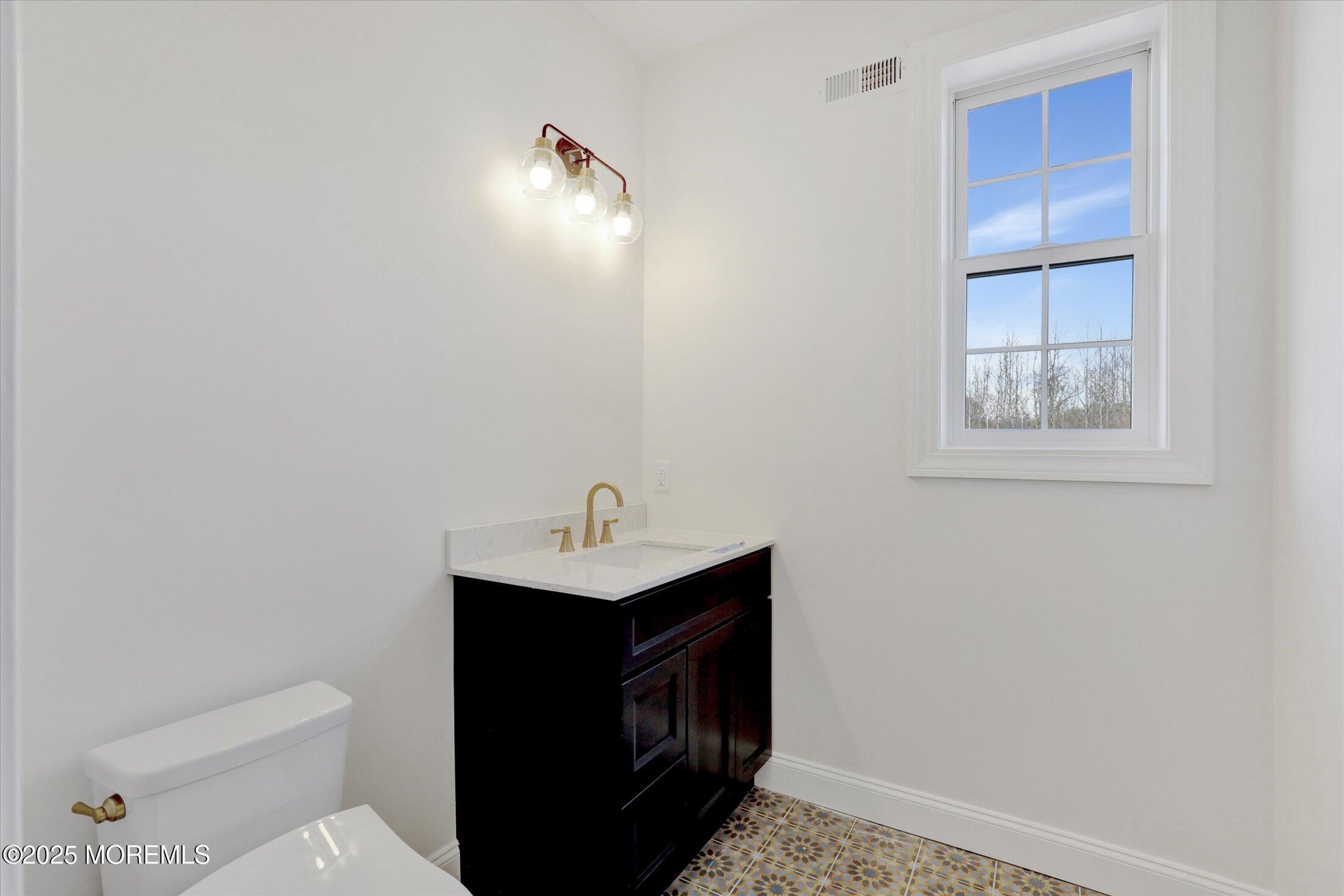 11 Cook Court, Millstone, NJ, 08535 image 34