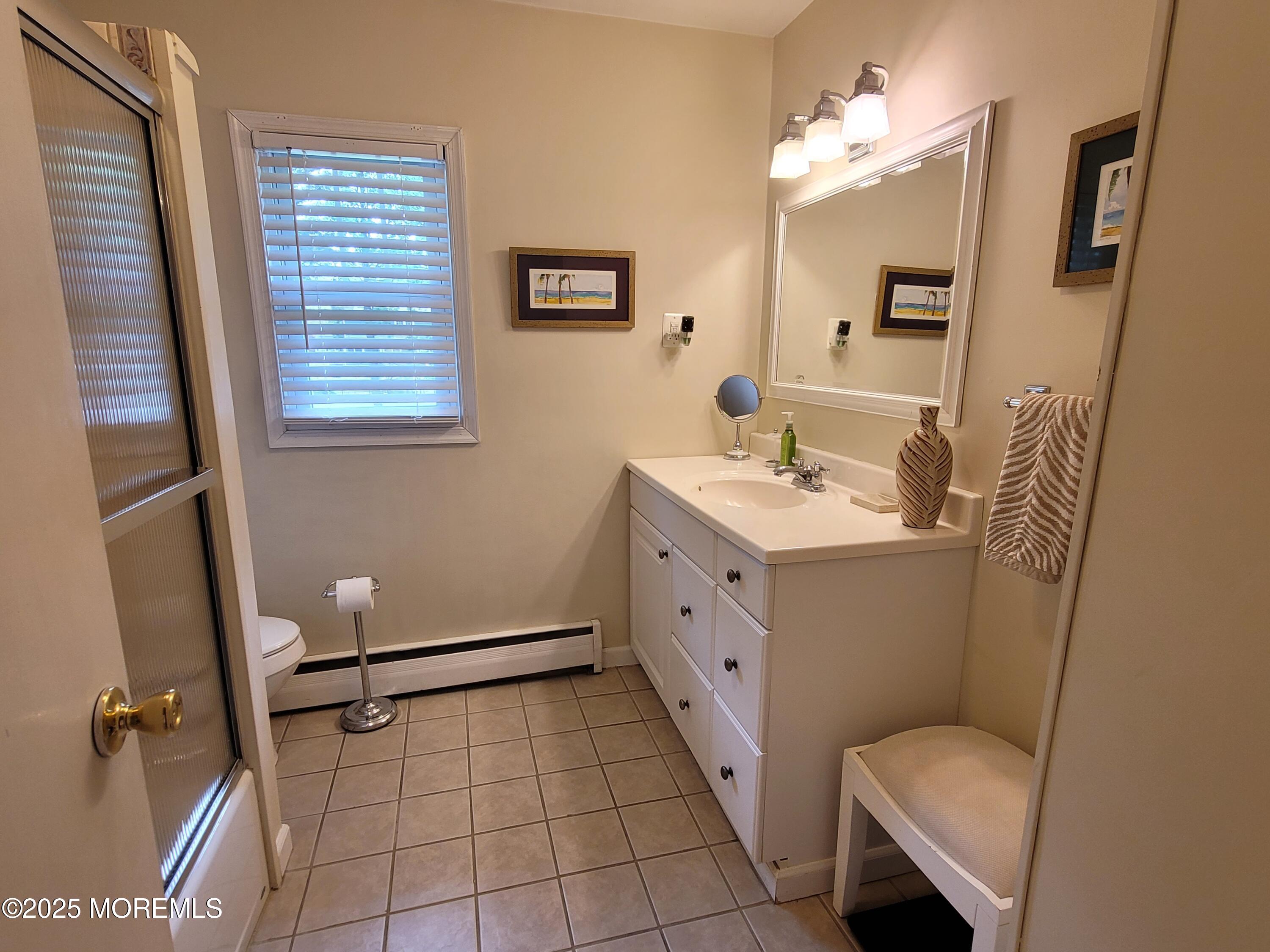 54 E Riverdale Avenue, Tinton Falls, NJ, 07724 image 28