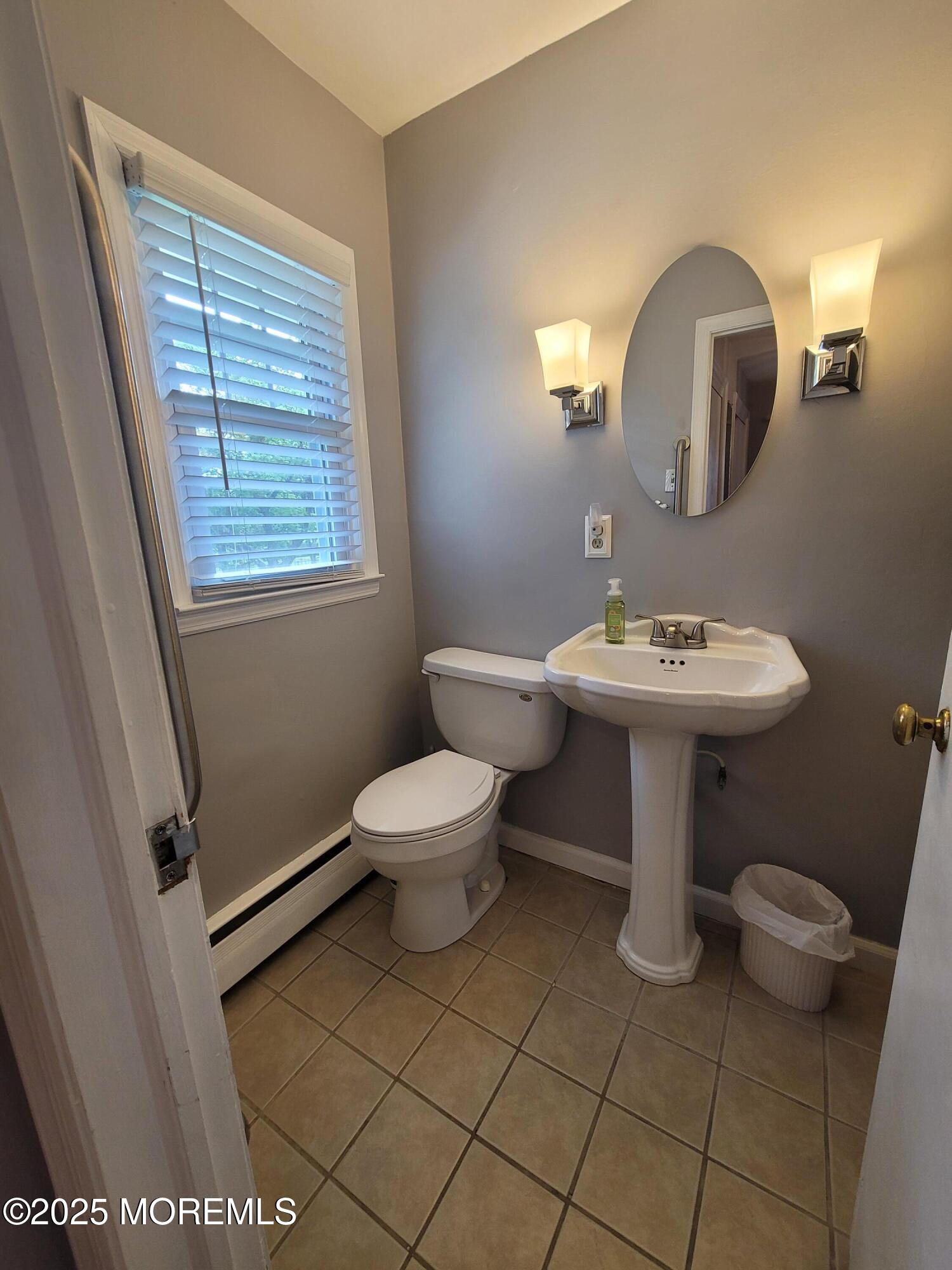 54 E Riverdale Avenue, Tinton Falls, NJ, 07724 image 22