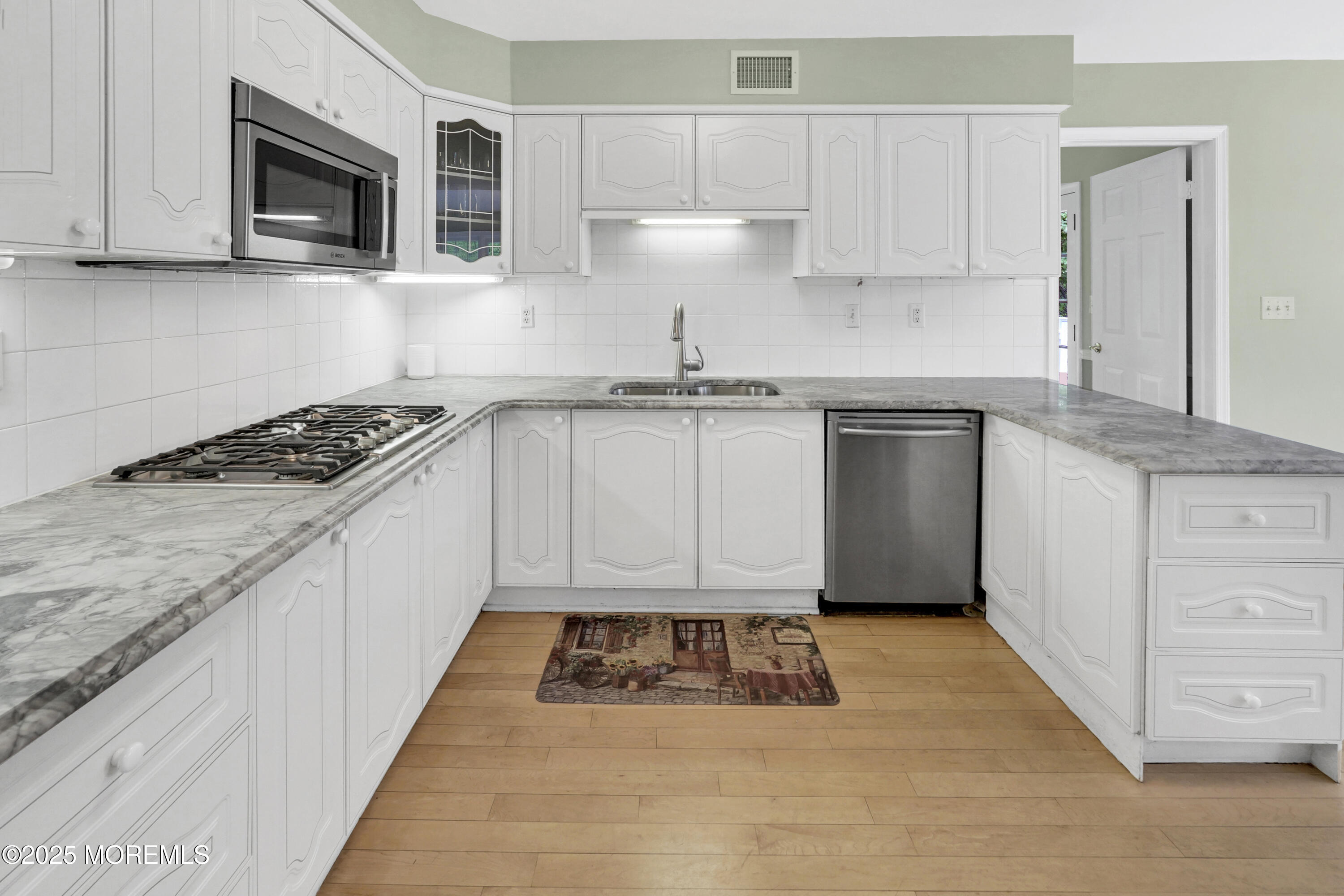 105 Tallwood Lane, Lincroft, NJ, 07738 image 16