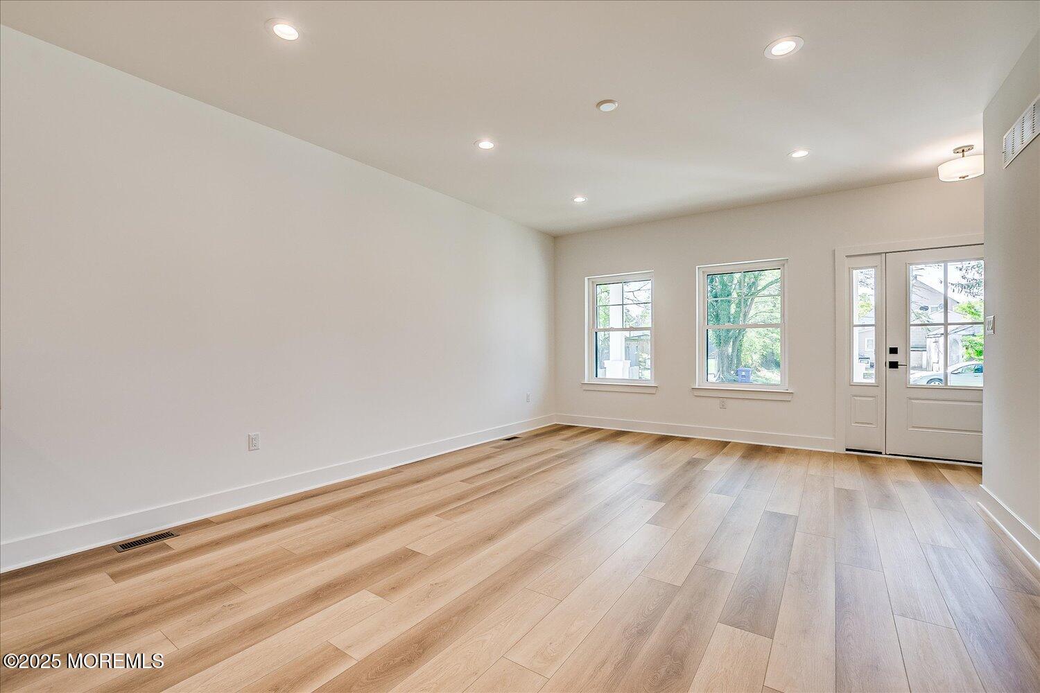 32 Earl Street, Red Bank, NJ, 07701 image 8