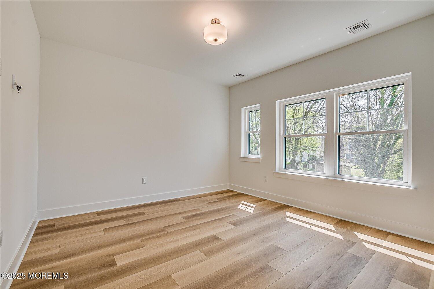 32 Earl Street, Red Bank, NJ, 07701 image 26