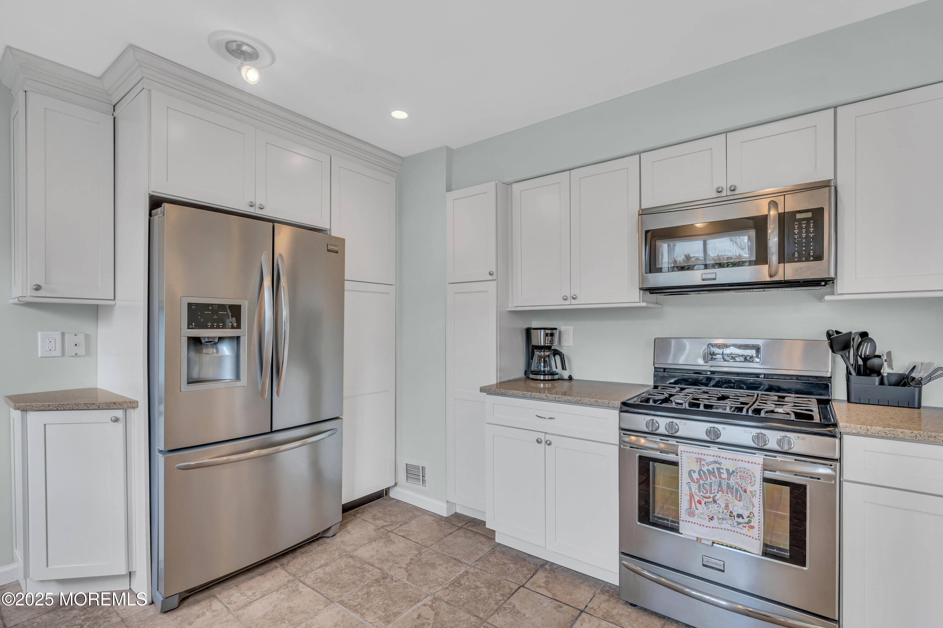 31 4th Street, Highlands, NJ, 07732 image 13