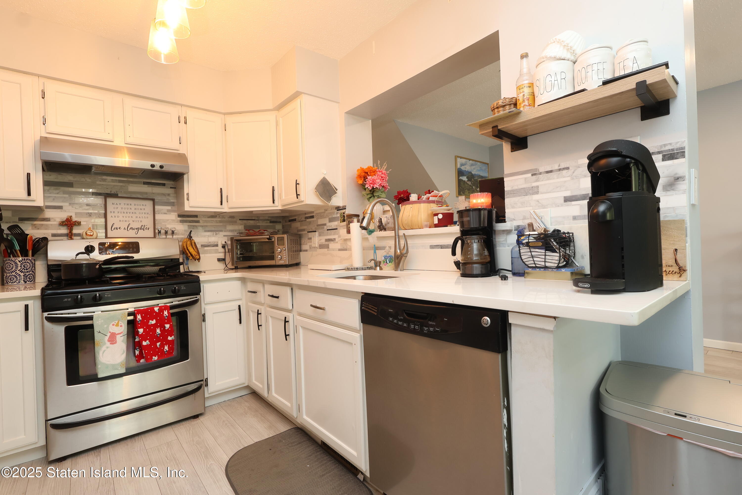 150 Ilyssa Way, Staten Island, NY, 10312 image 13