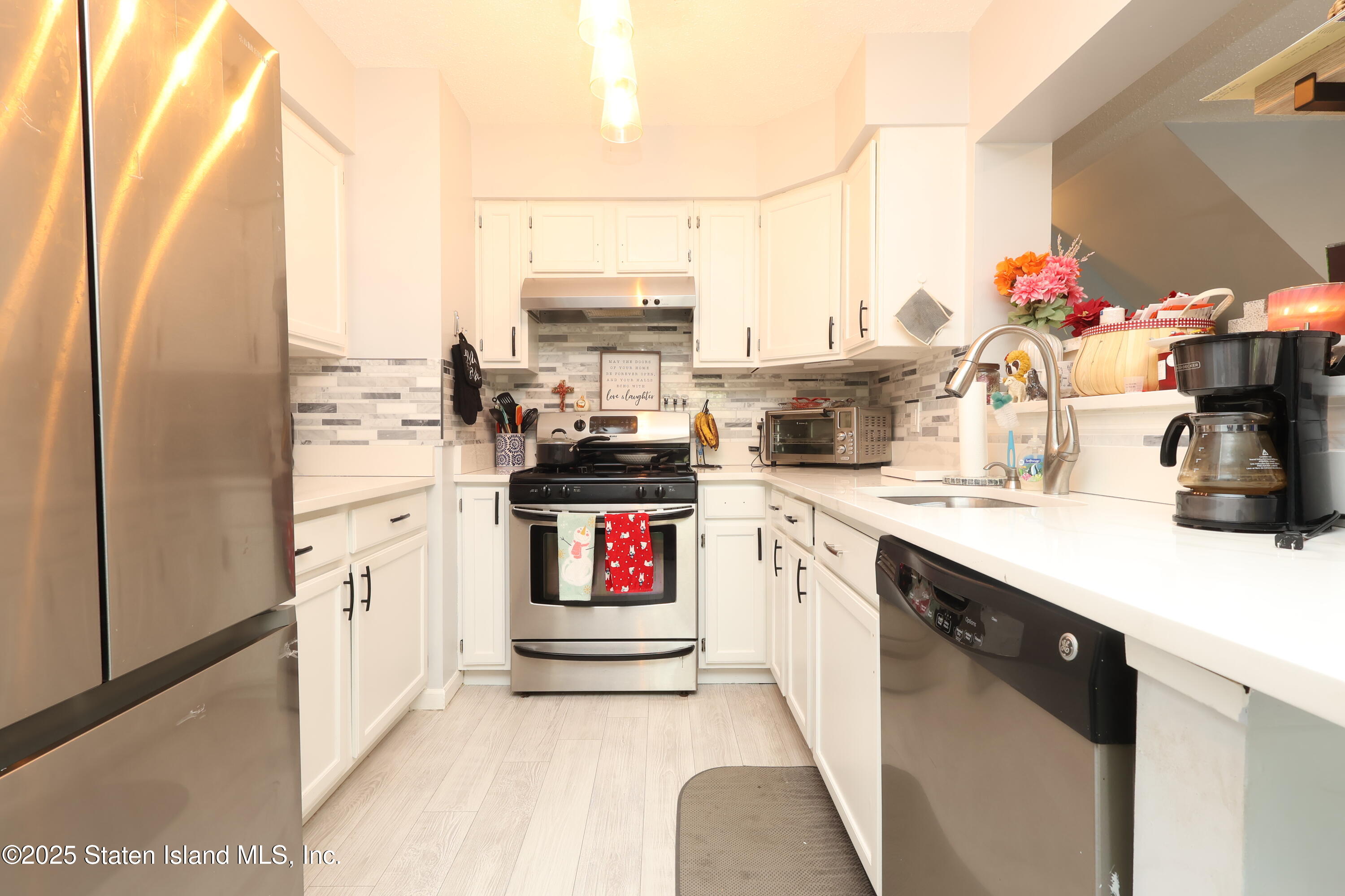 150 Ilyssa Way, Staten Island, NY, 10312 image 12