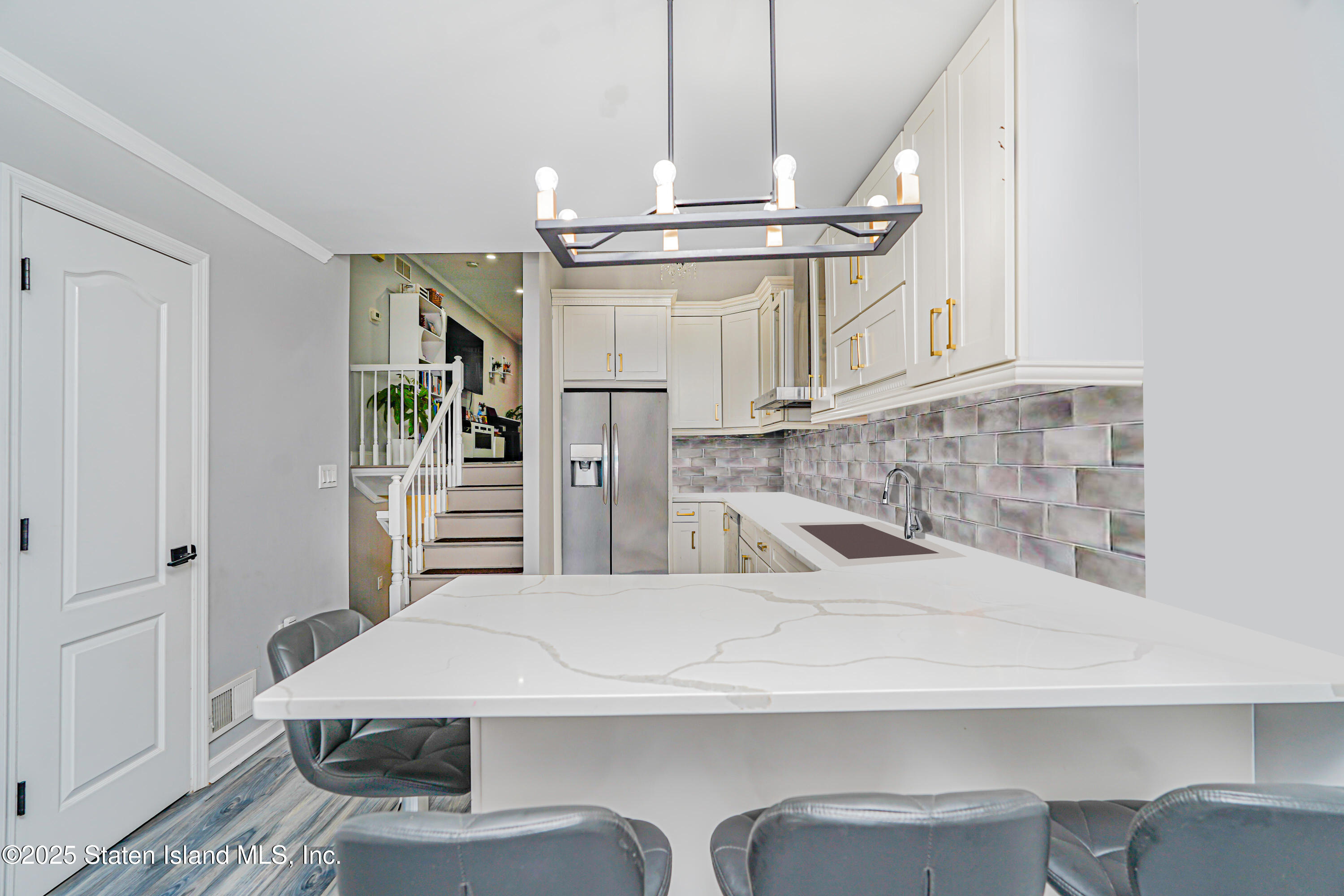 135 Alex Circle, Staten Island, NY, 10305 image 14