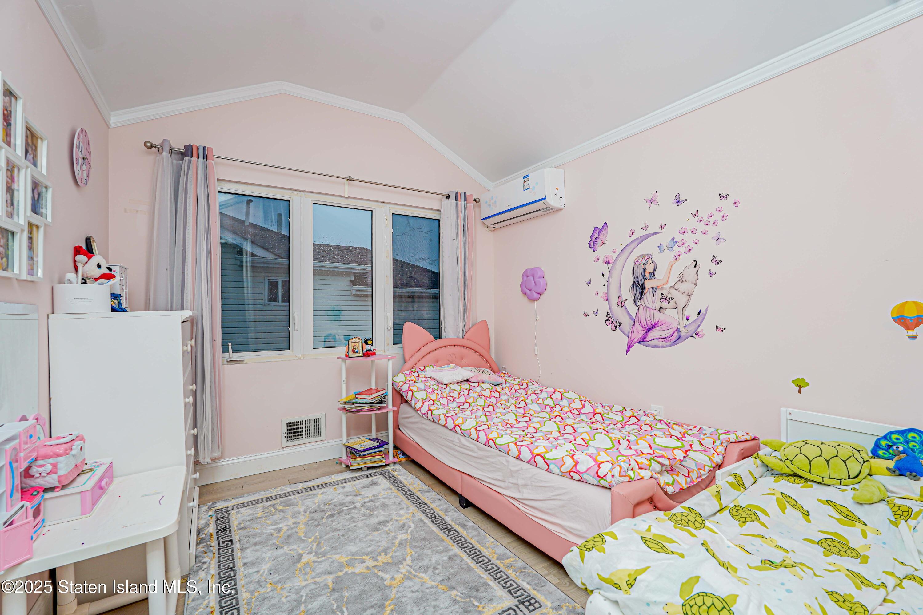 135 Alex Circle, Staten Island, NY, 10305 image 17