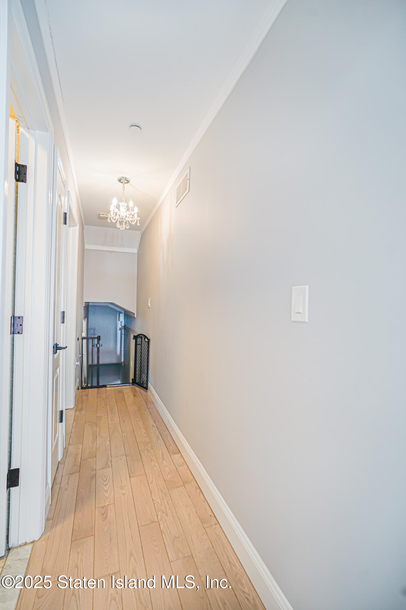 135 Alex Circle, Staten Island, NY, 10305 image 22