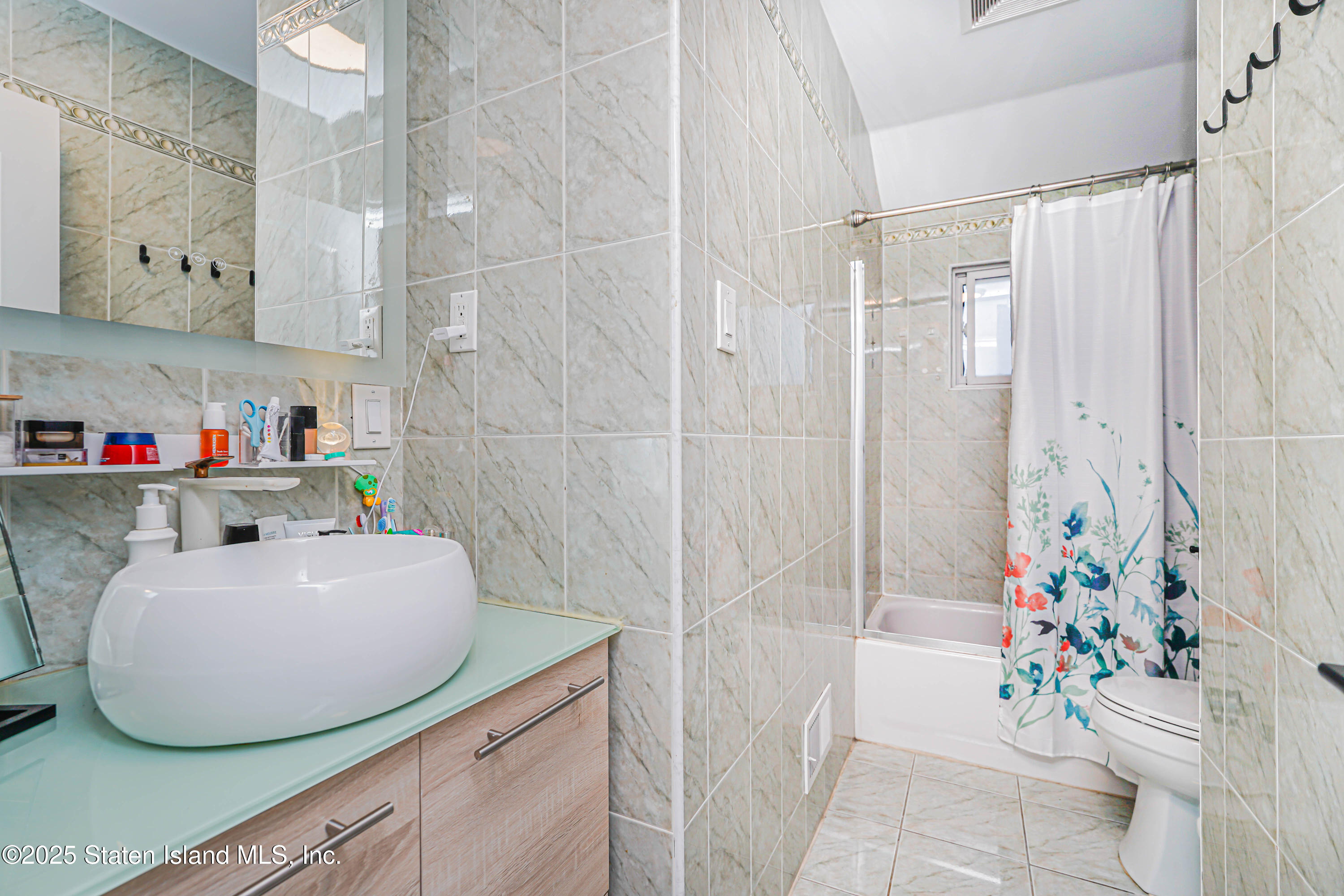 135 Alex Circle, Staten Island, NY, 10305 image 23