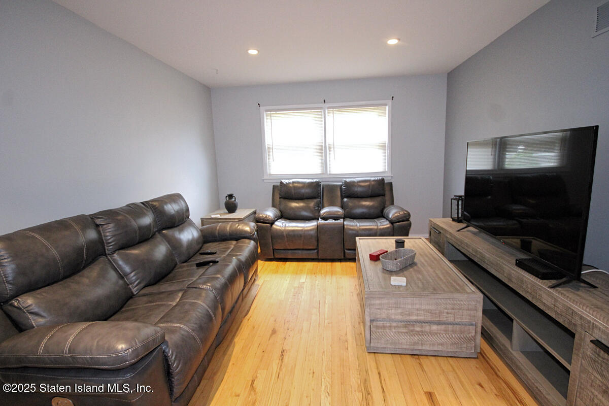 360 Caswell Avenue, Staten Island, NY, 10314 image 12