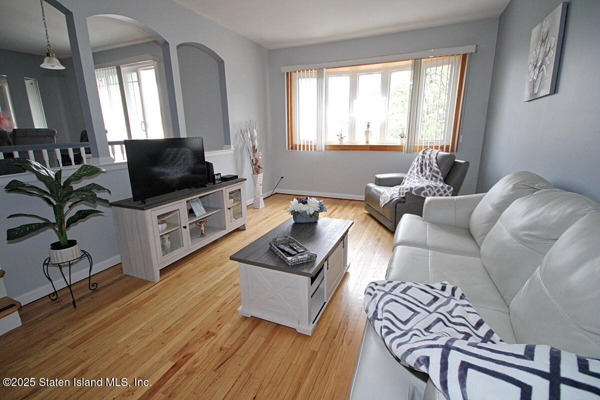 360 Caswell Avenue, Staten Island, NY, 10314 image 6