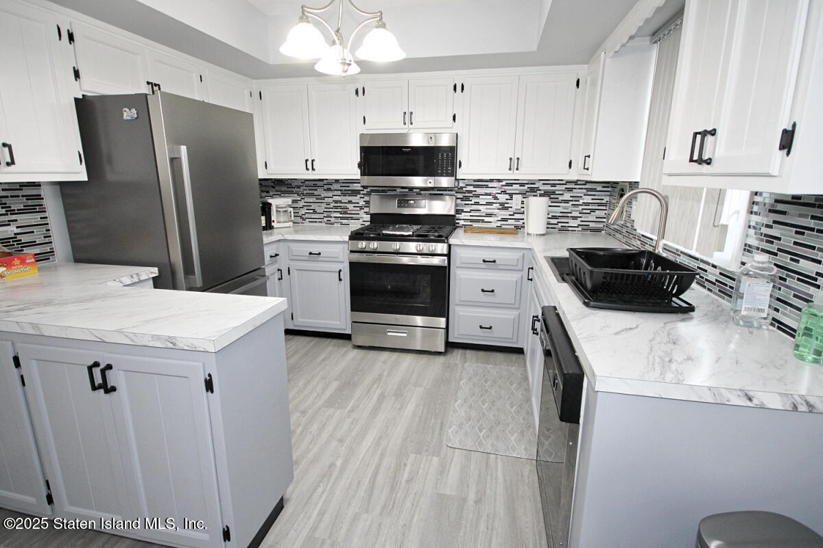 360 Caswell Avenue, Staten Island, NY, 10314 image 22