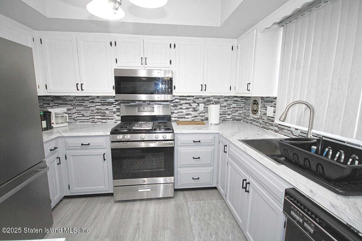 360 Caswell Avenue, Staten Island, NY, 10314 image 23