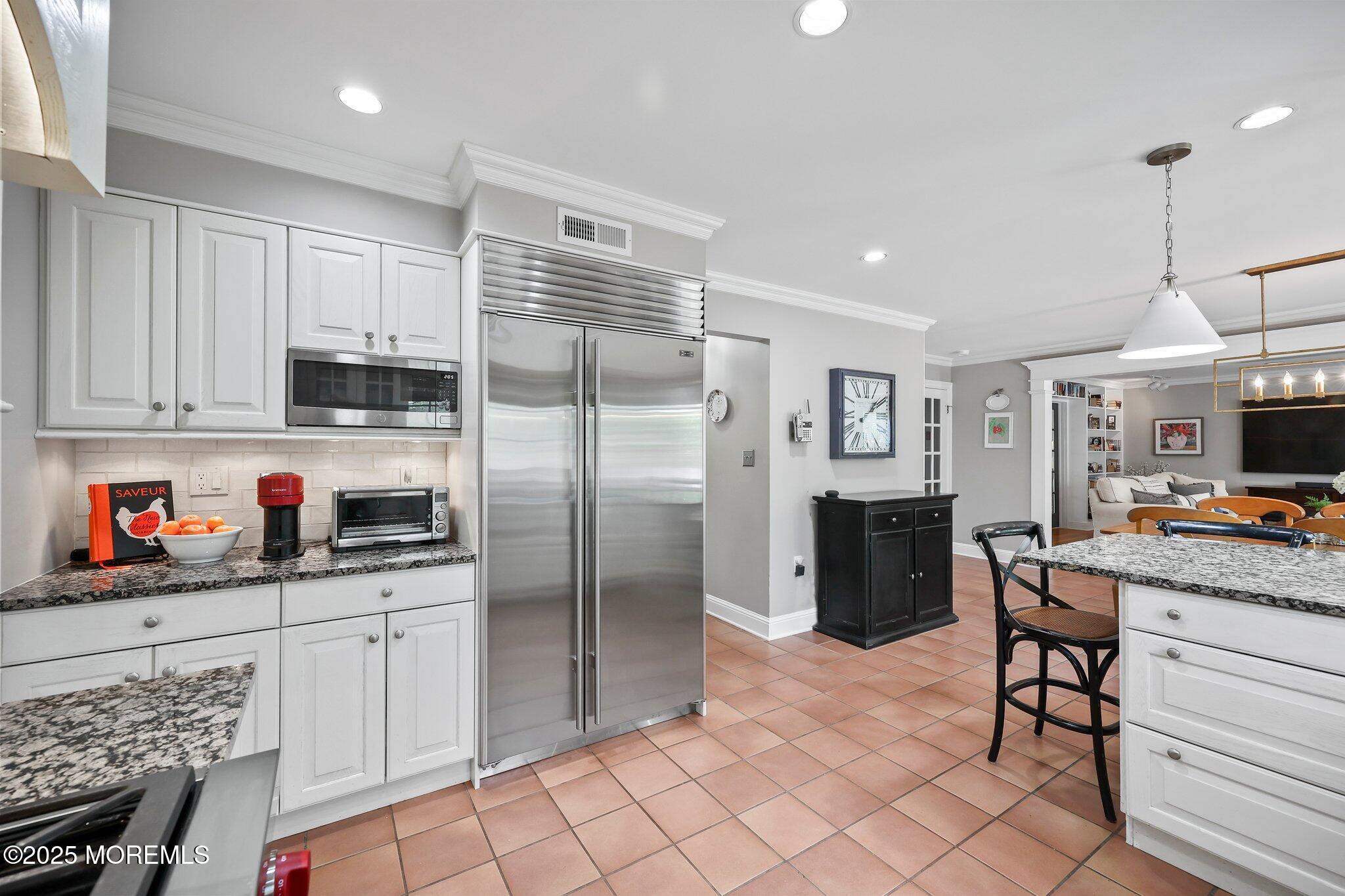 8 Roxbury Lane, Manalapan, NJ, 07726 image 16
