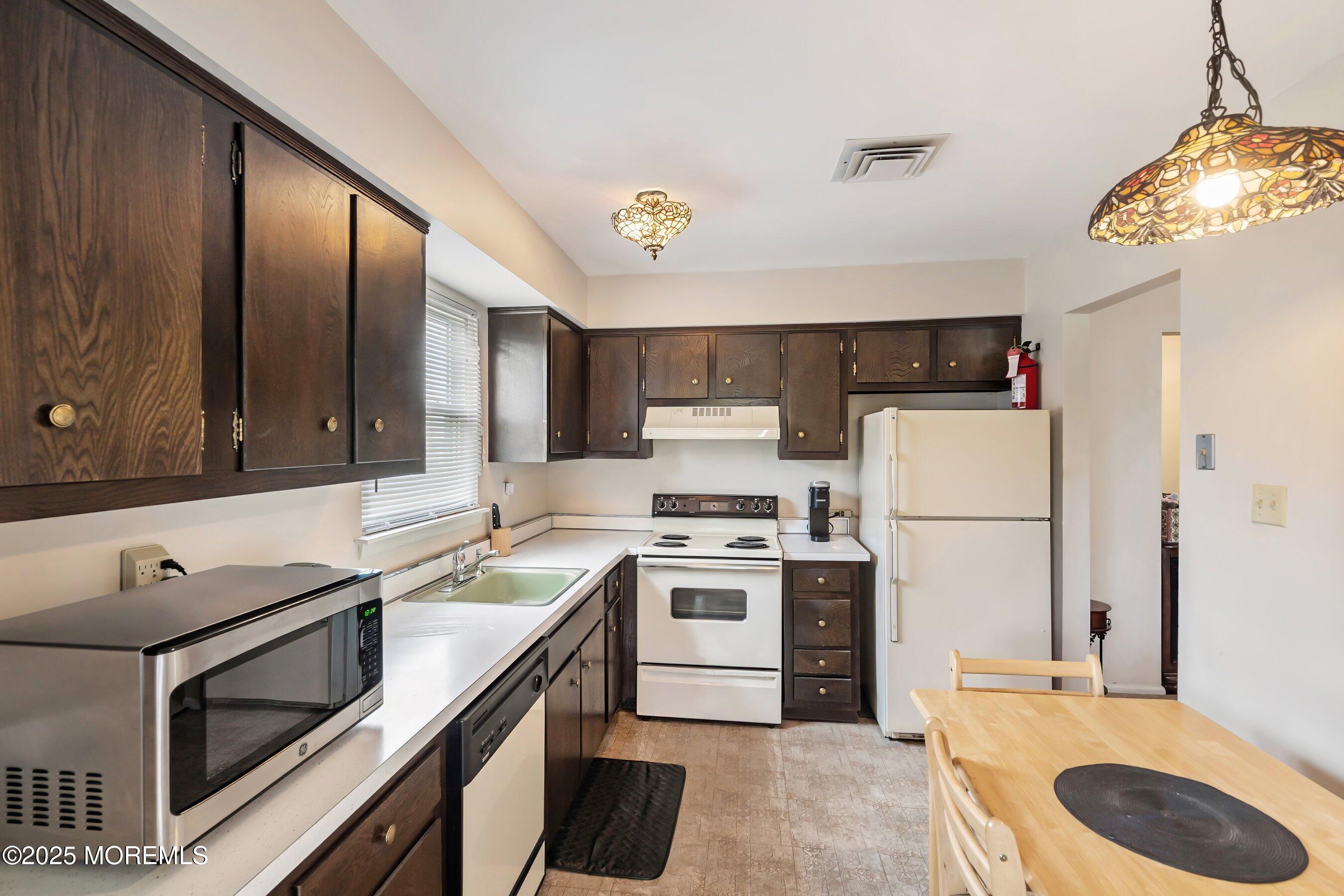 124 Blake Circle, Brick, NJ, 08724 image 9