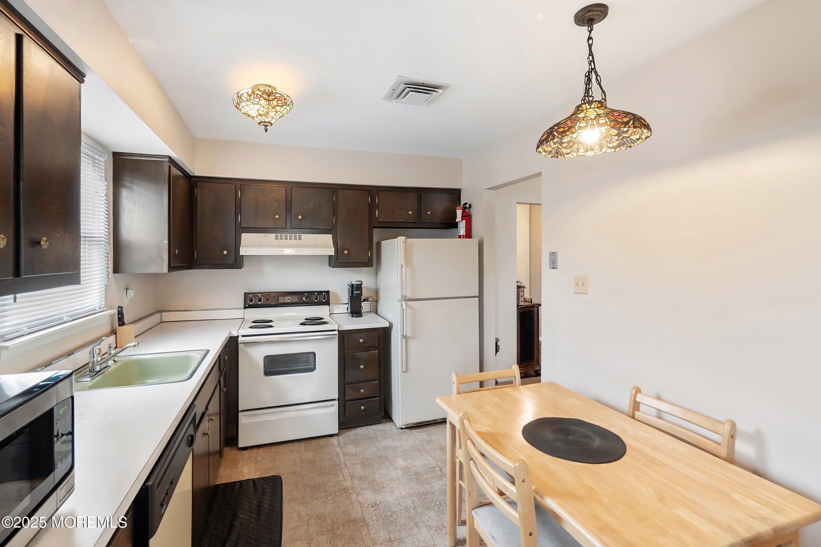 124 Blake Circle, Brick, NJ, 08724 image 12