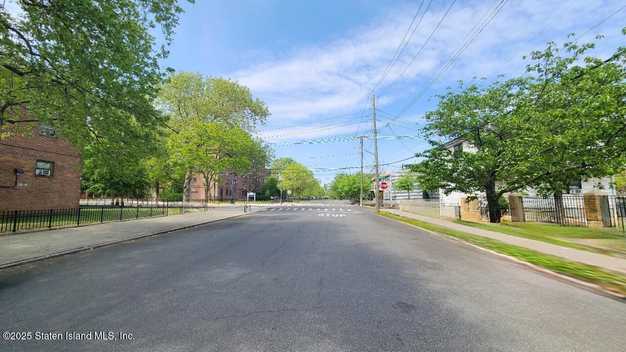 233 Lockman Avenue, Staten Island, NY, 10303 image 18