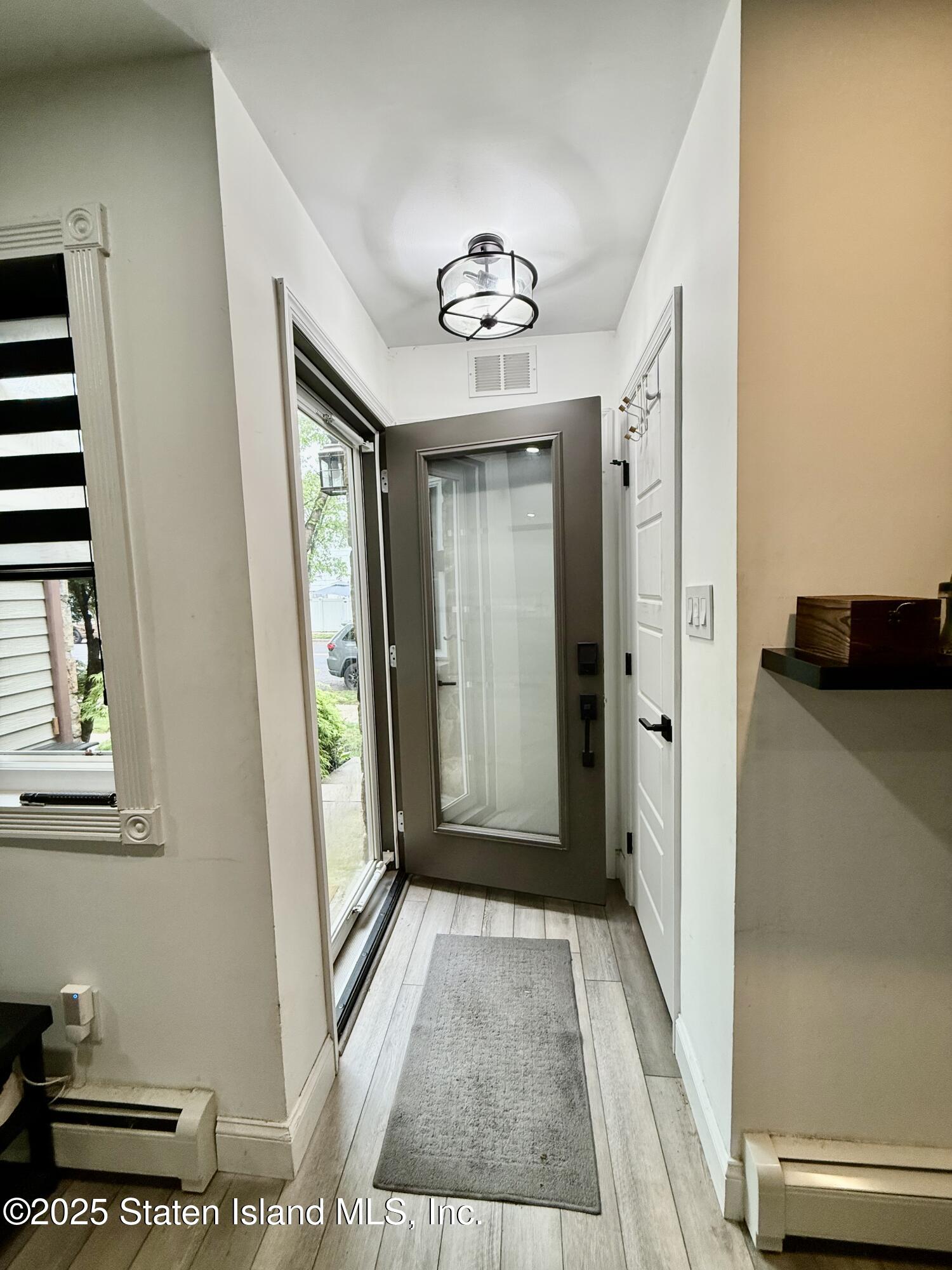 186 Corona Avenue Image 5
