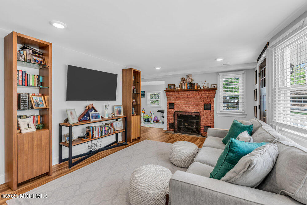 4 W Lake Road, Red Bank, NJ, 07701 image 9