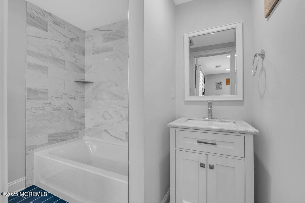 4 W Lake Road, Red Bank, NJ, 07701 image 24