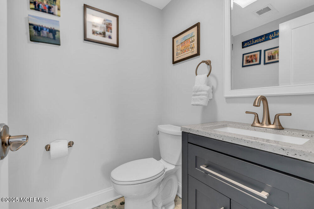 4 W Lake Road, Red Bank, NJ, 07701 image 25