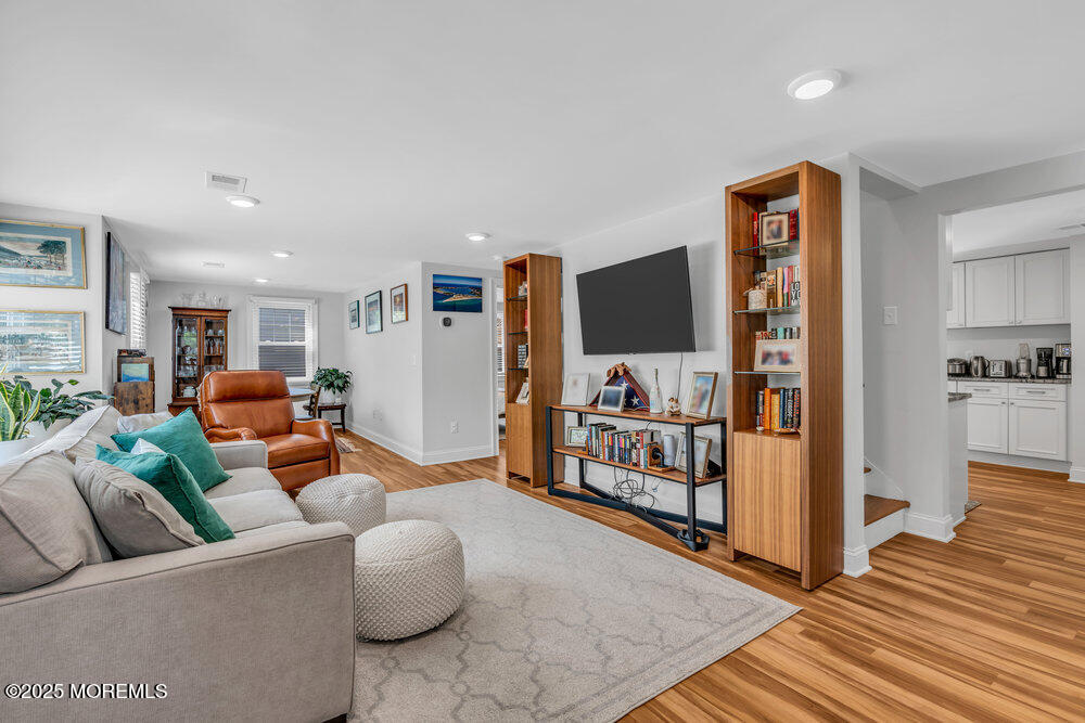 4 W Lake Road, Red Bank, NJ, 07701 image 12