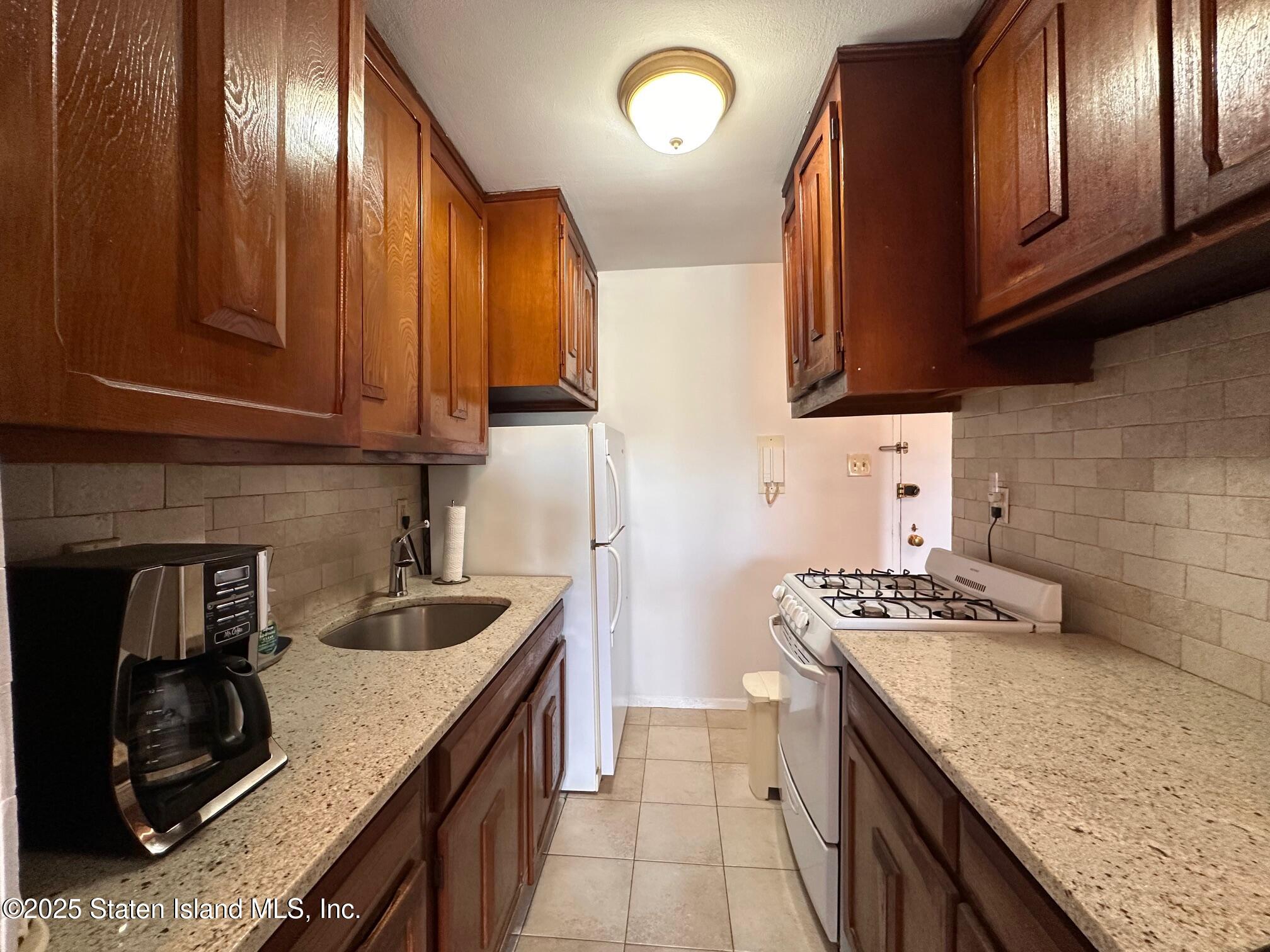 1000 Clove Road Road 8e, Staten Island, NY, 10301 image 7