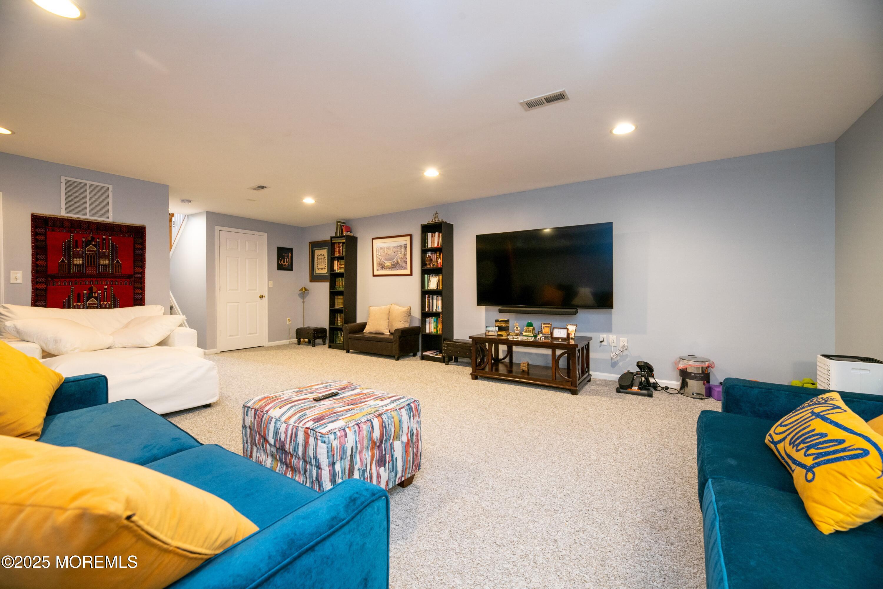 4 Linda Court, South Amboy, NJ, 08879 image 21