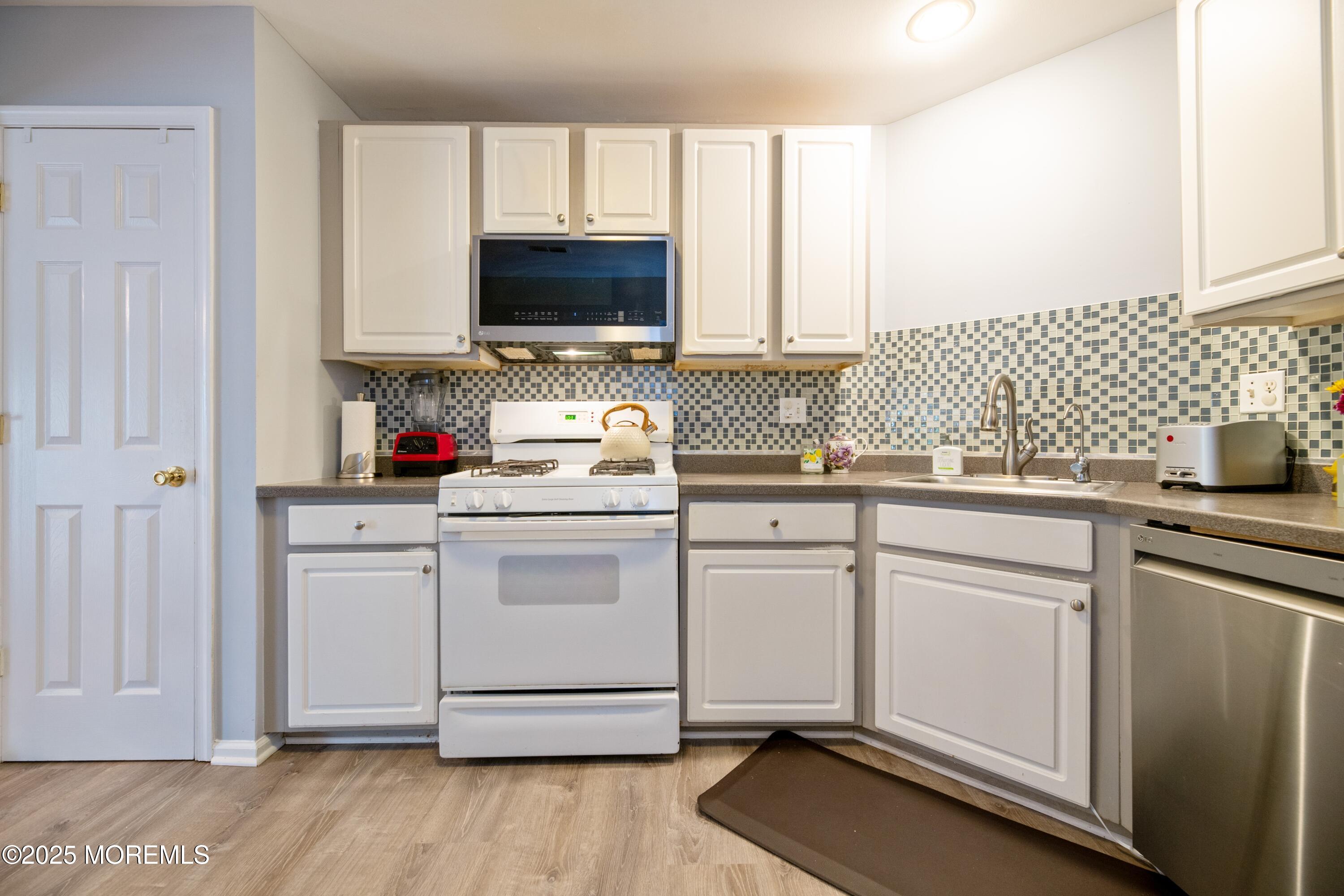 4 Linda Court, South Amboy, NJ, 08879 image 12