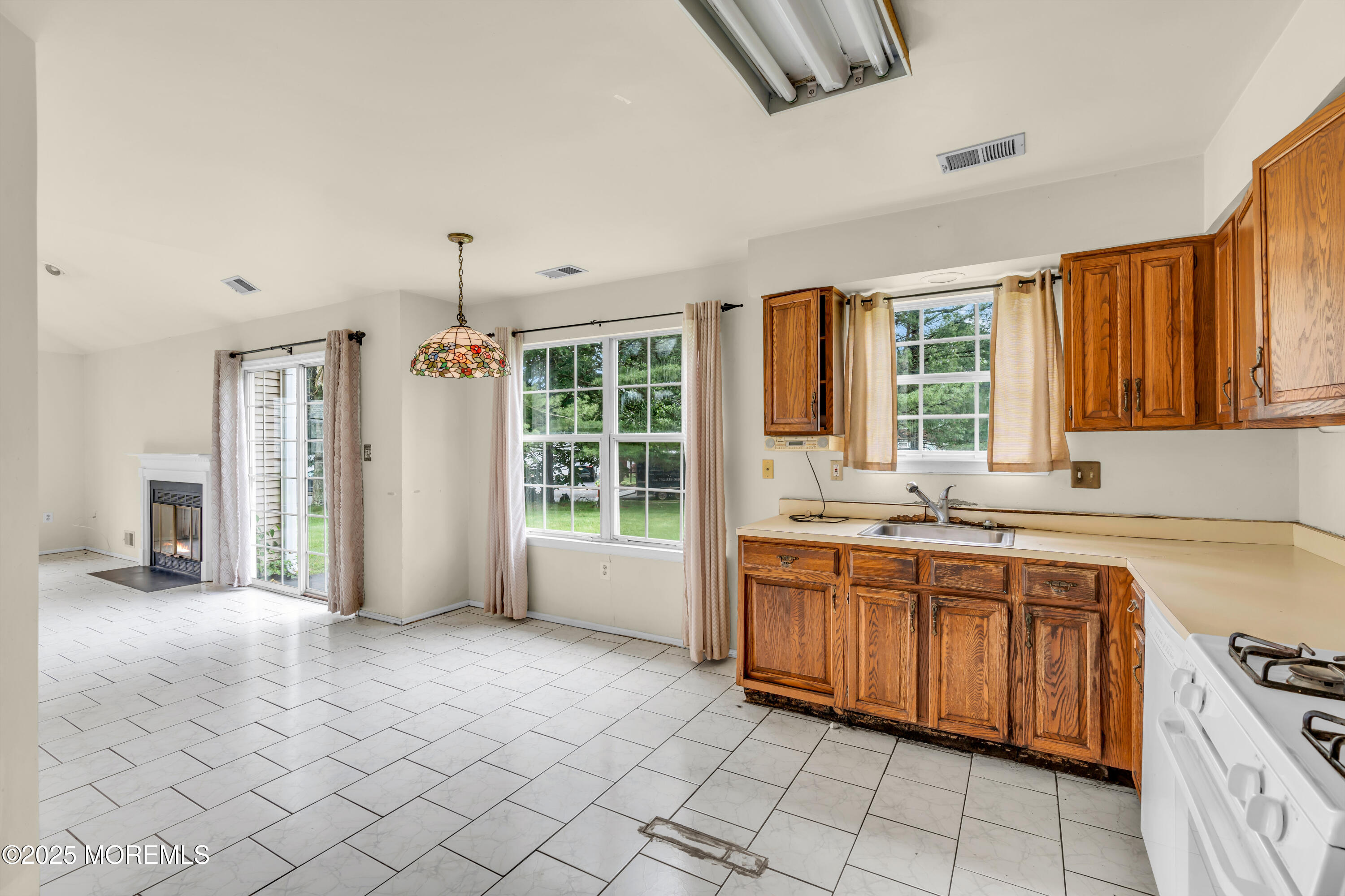 80 Society Hill Way, Tinton Falls, NJ, 07724 image 11