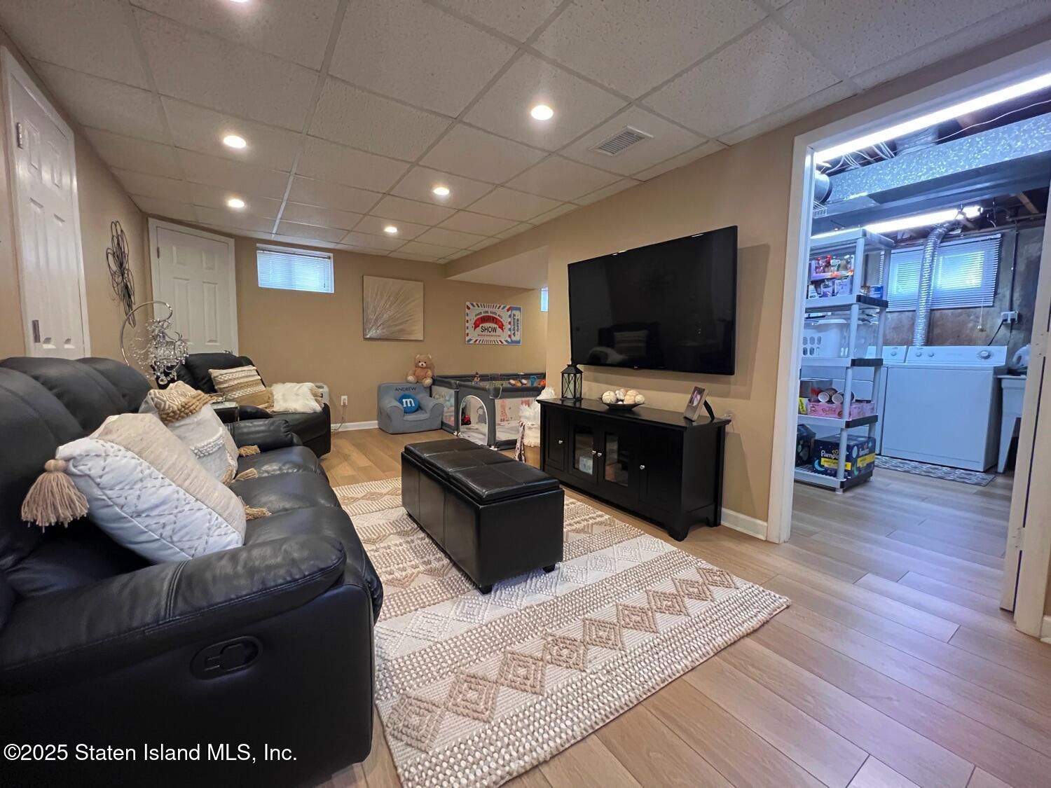 4581 Hylan Boulevard, Staten Island, NY, 10312 image 22