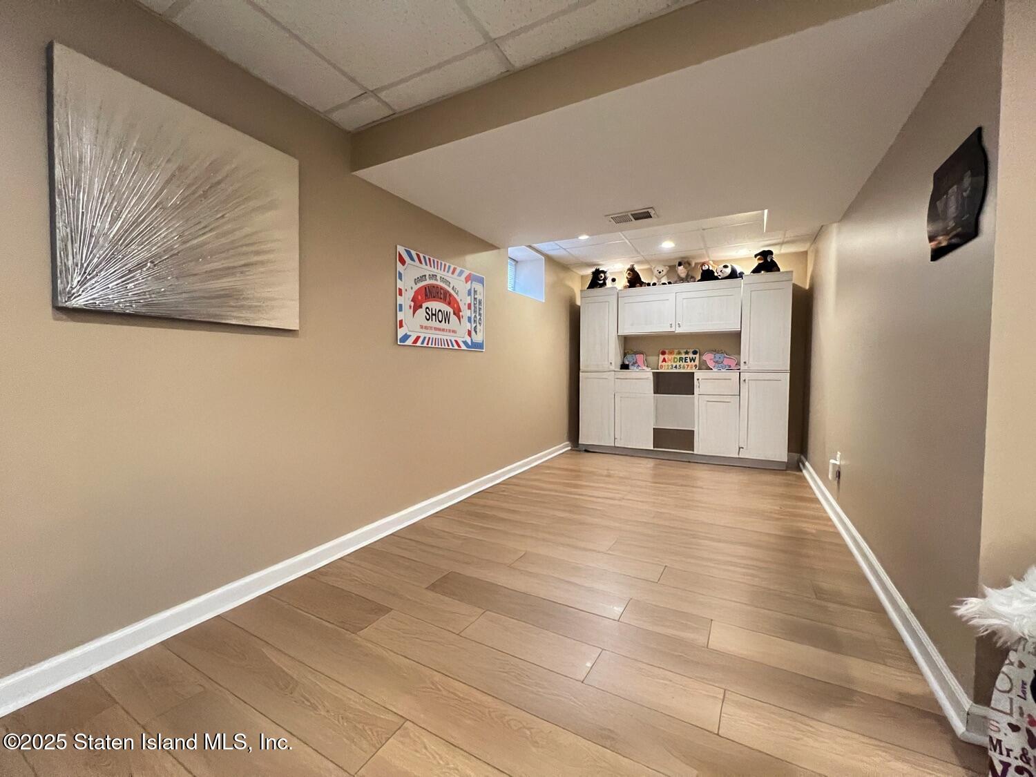 4581 Hylan Boulevard, Staten Island, NY, 10312 image 23