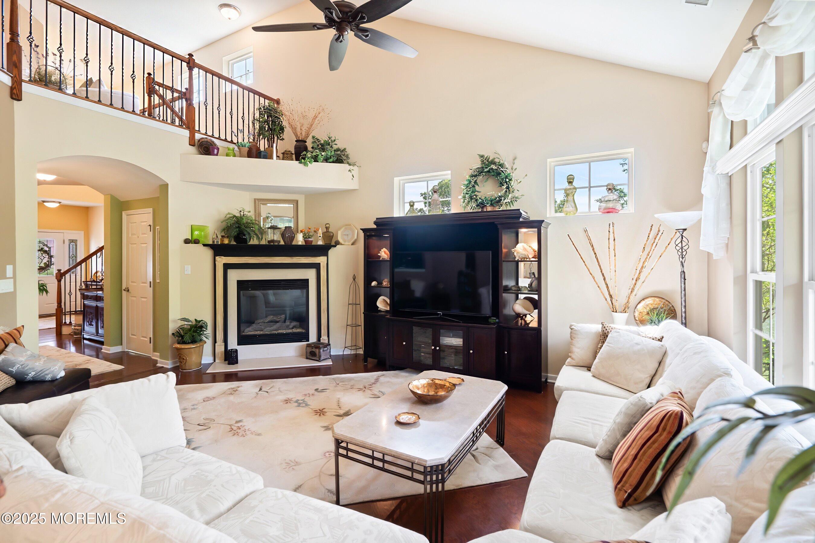 26 E Francesa Court, Farmingdale, NJ, 07727 image 15