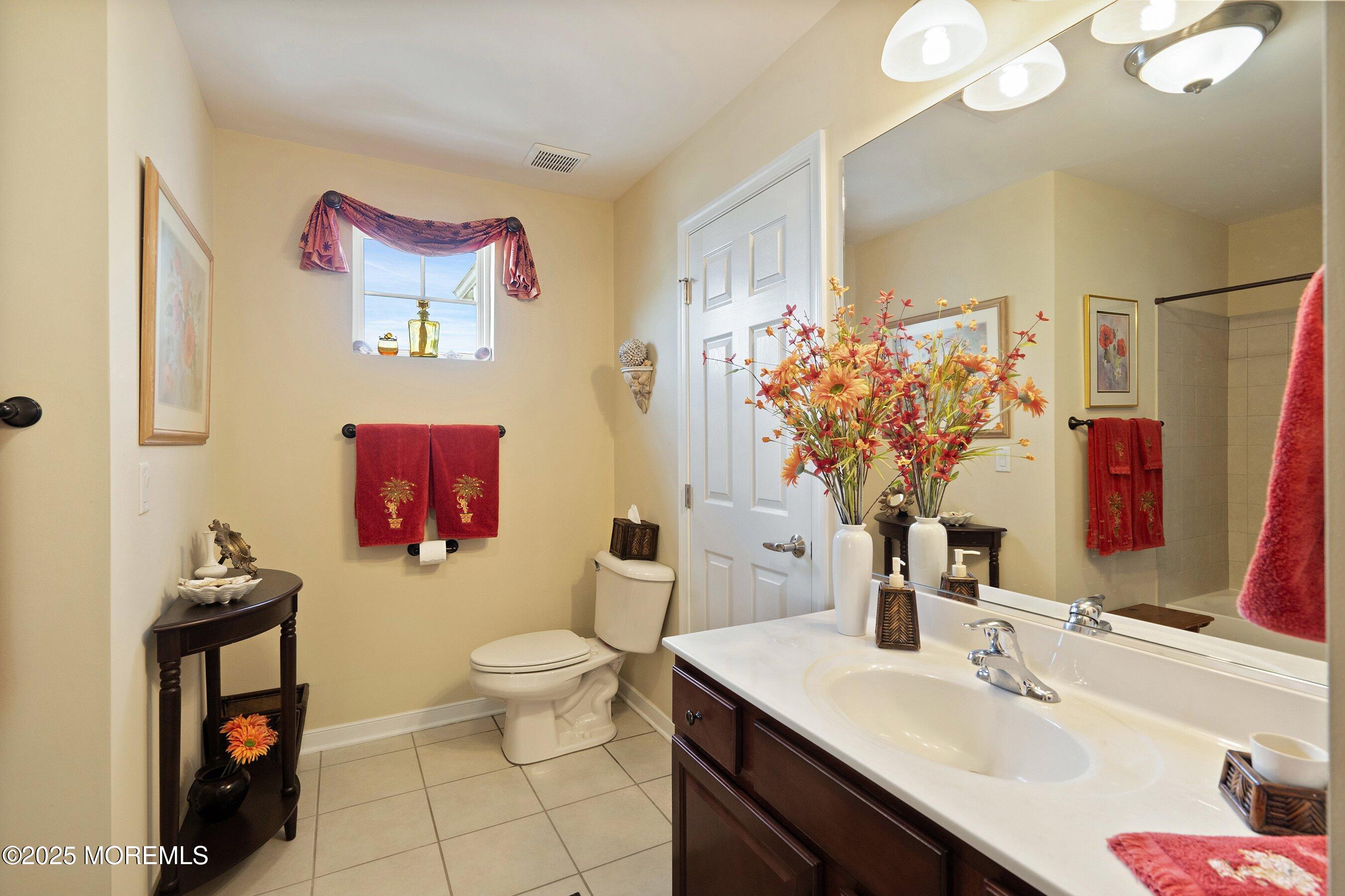 26 E Francesa Court, Farmingdale, NJ, 07727 image 27