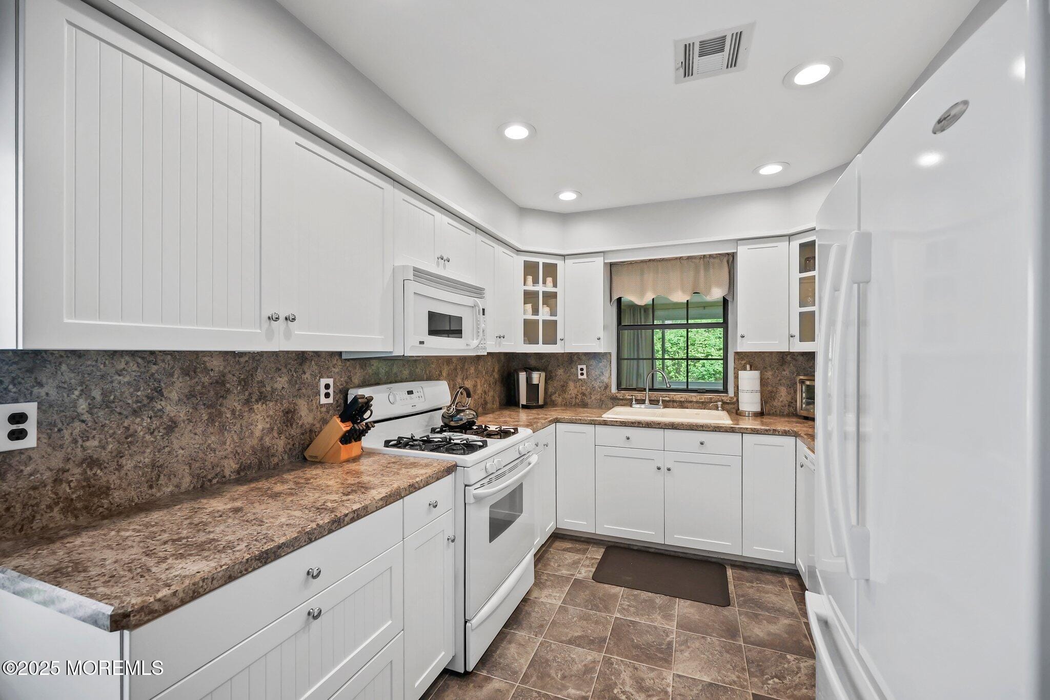 8 Rushmore Drive, Brick, NJ, 08724 image 15