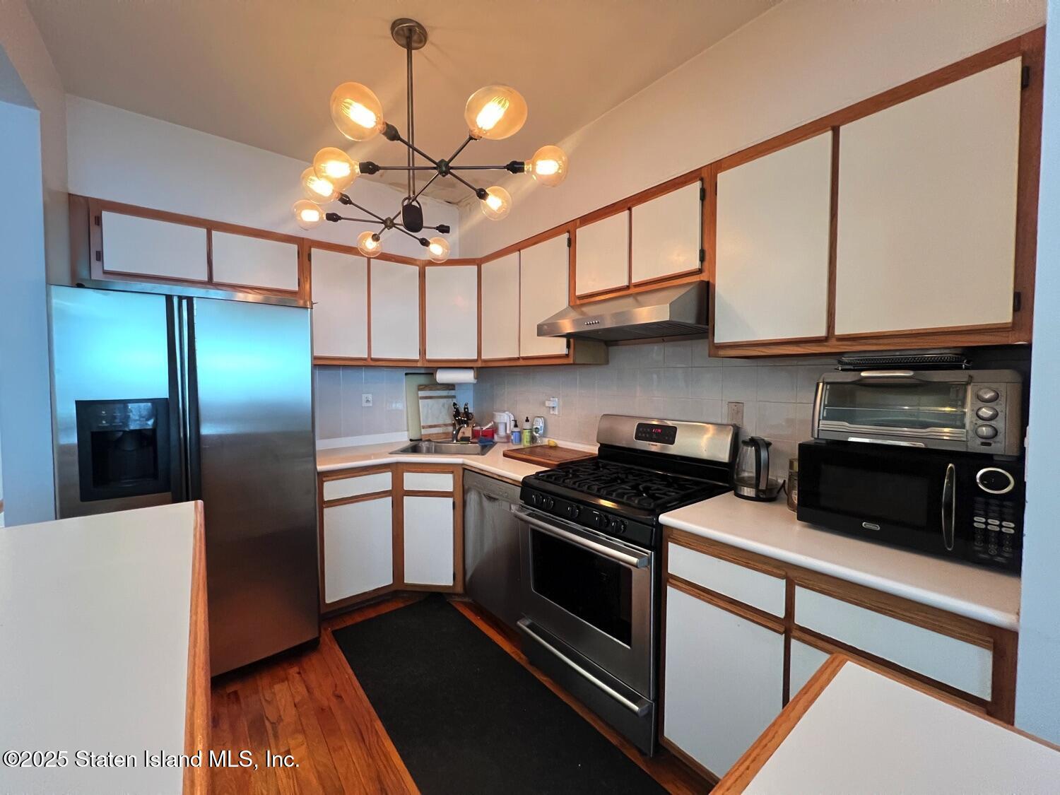 123-125 W 20 Street, New York, NY, 10011 image 8