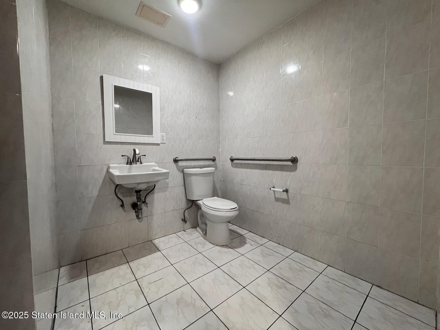 123-125 W 20 Street, New York, NY, 10011 image 41