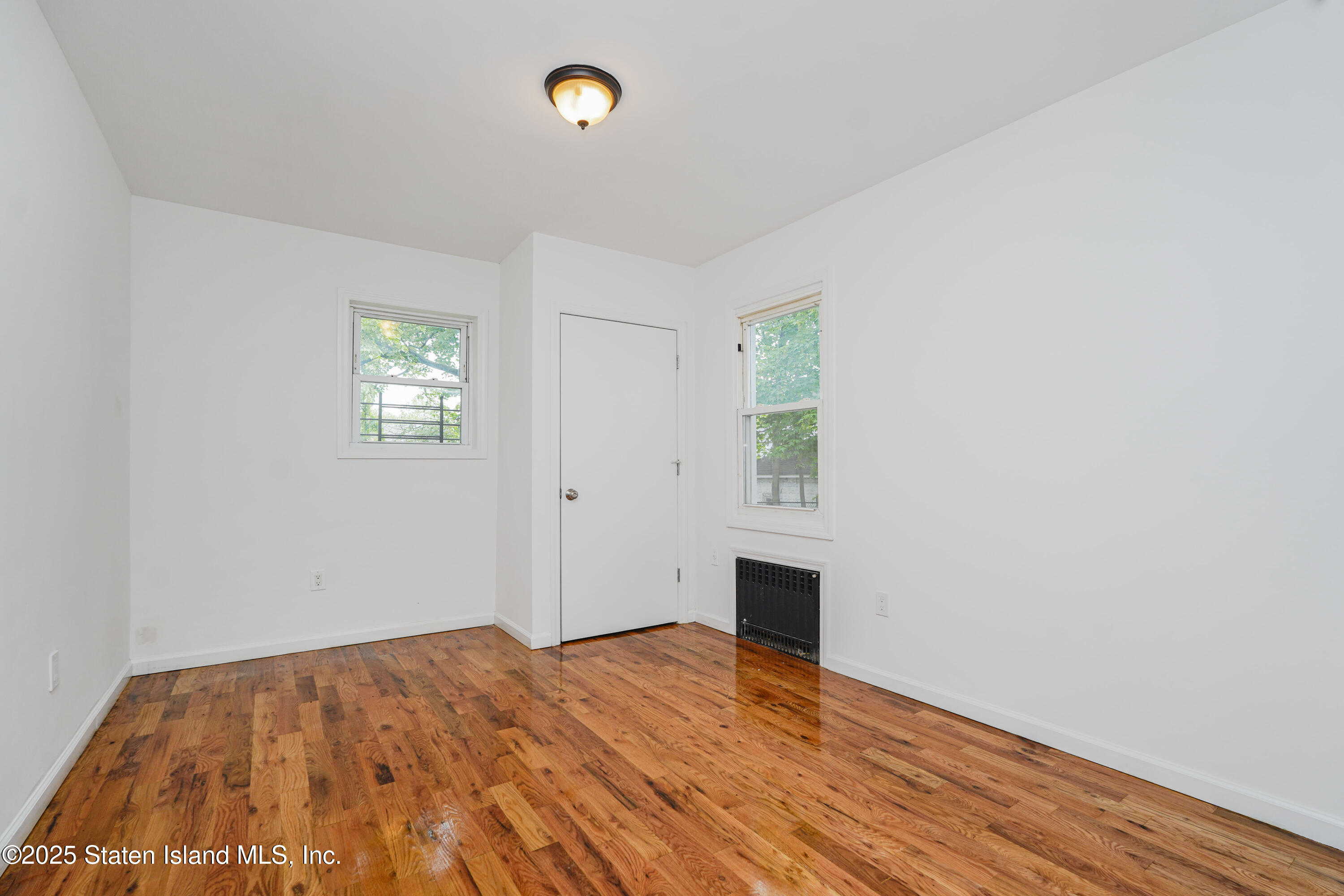 75 Taft Avenue, Staten Island, NY, 10301 image 10