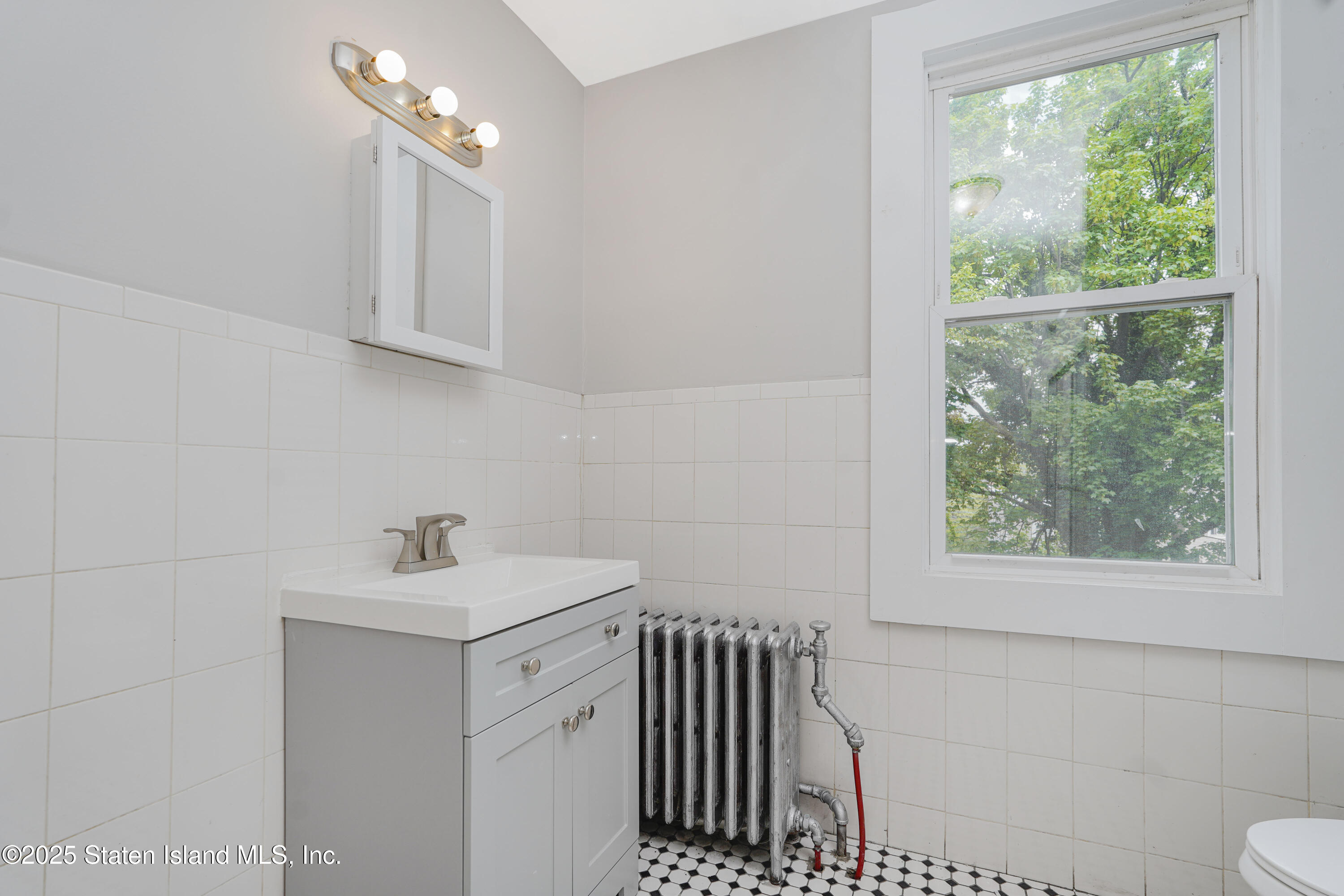 75 Taft Avenue, Staten Island, NY, 10301 image 24