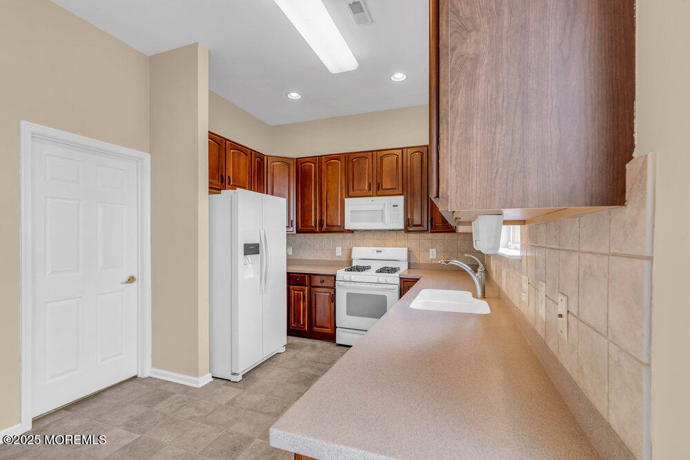 63 Merion Lane, Jackson, NJ, 08527 image 26