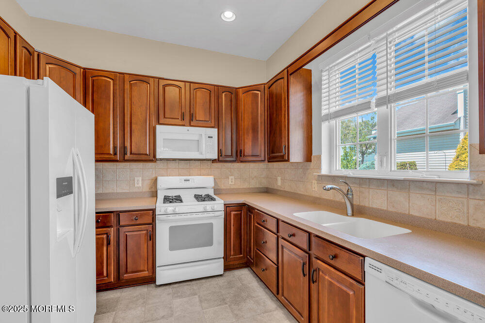 63 Merion Lane, Jackson, NJ, 08527 image 22
